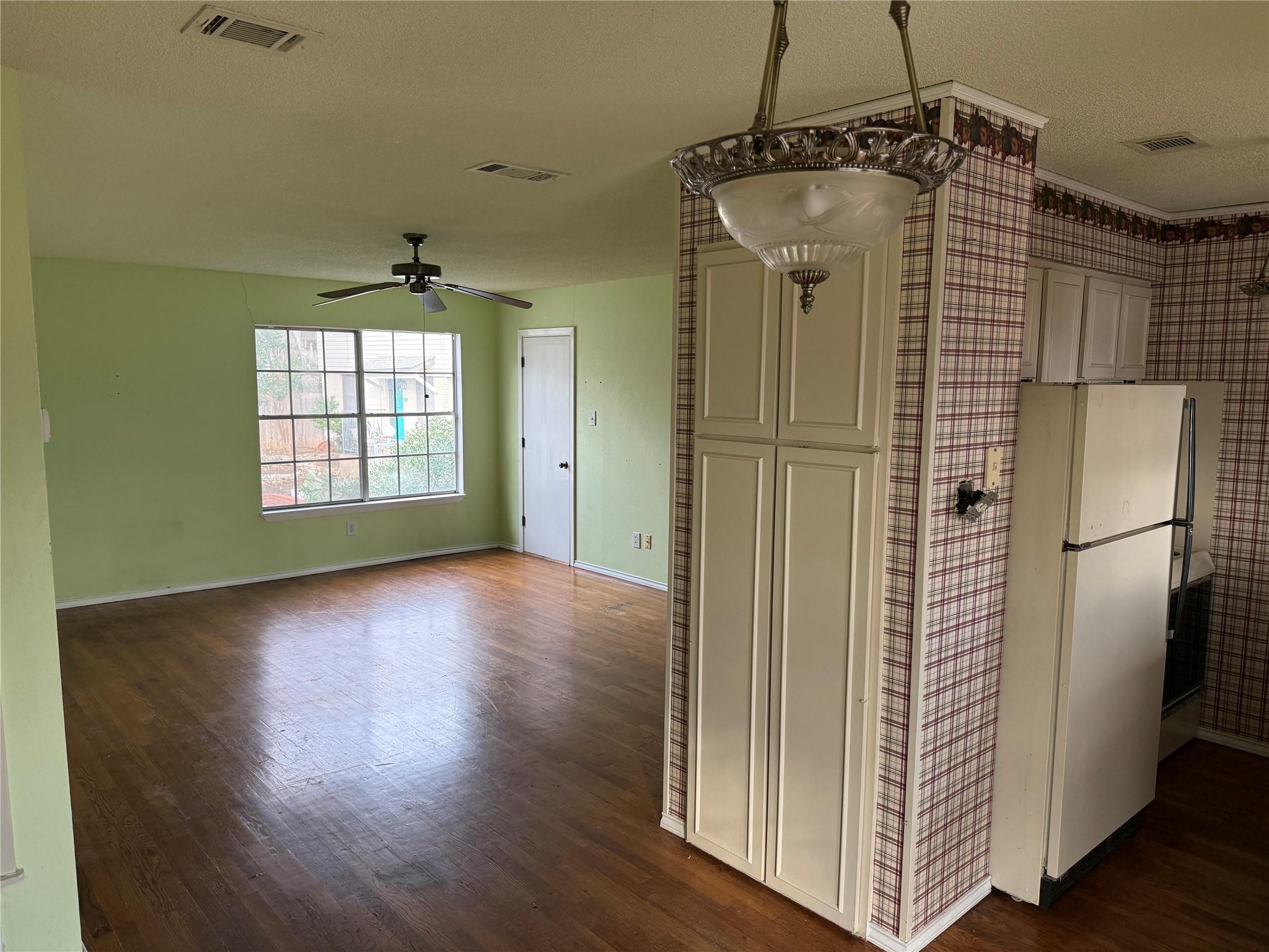 3902 Peterson Ave # 202, Austin, TX 78756