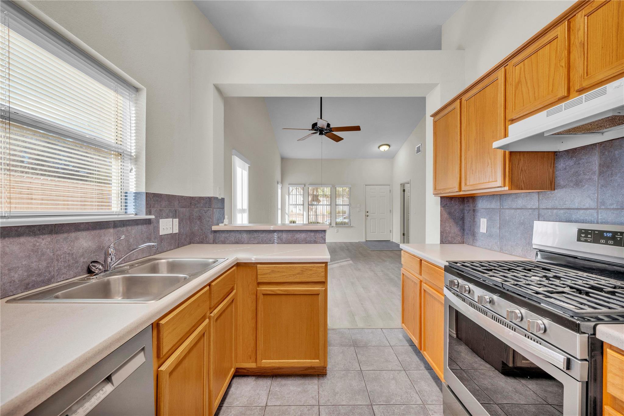 103 Prairie Springs Loop, Georgetown, TX 78626