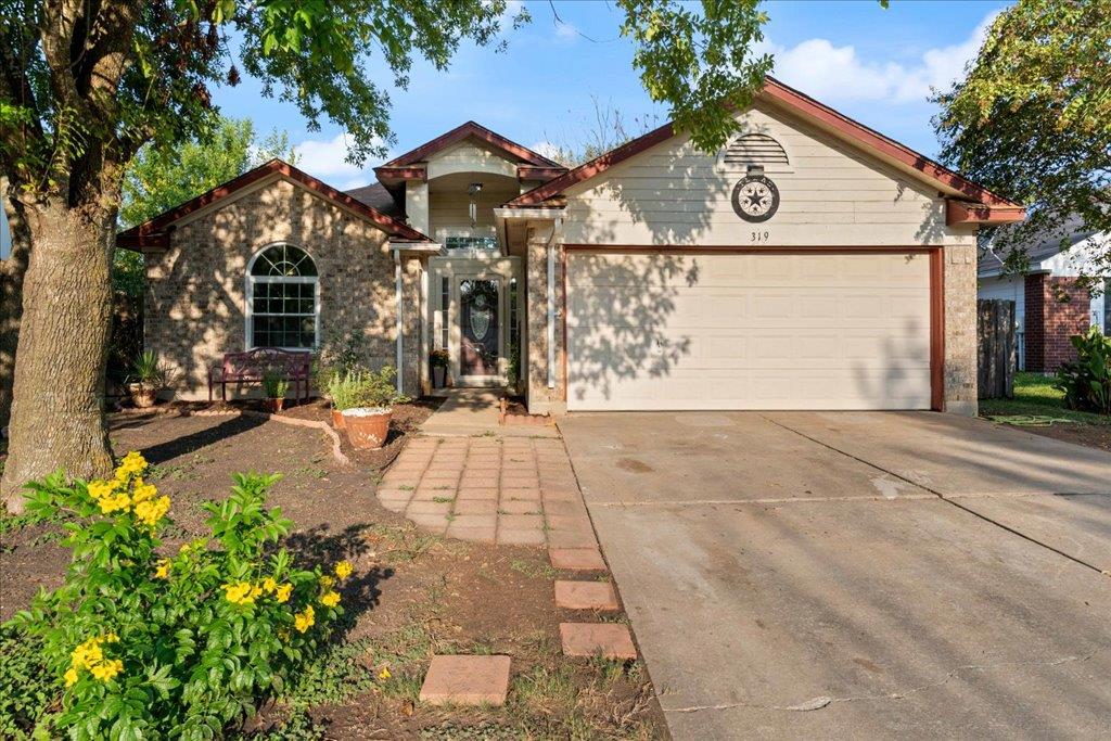 319 Clarks Way, Hutto, TX 78634