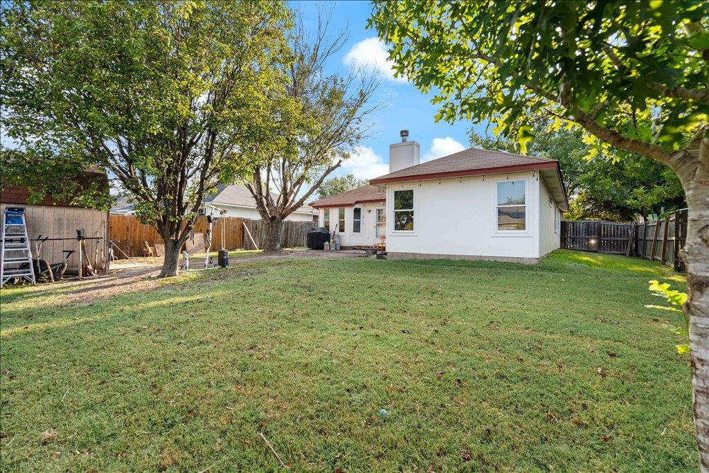 319 Clarks Way, Hutto, TX 78634