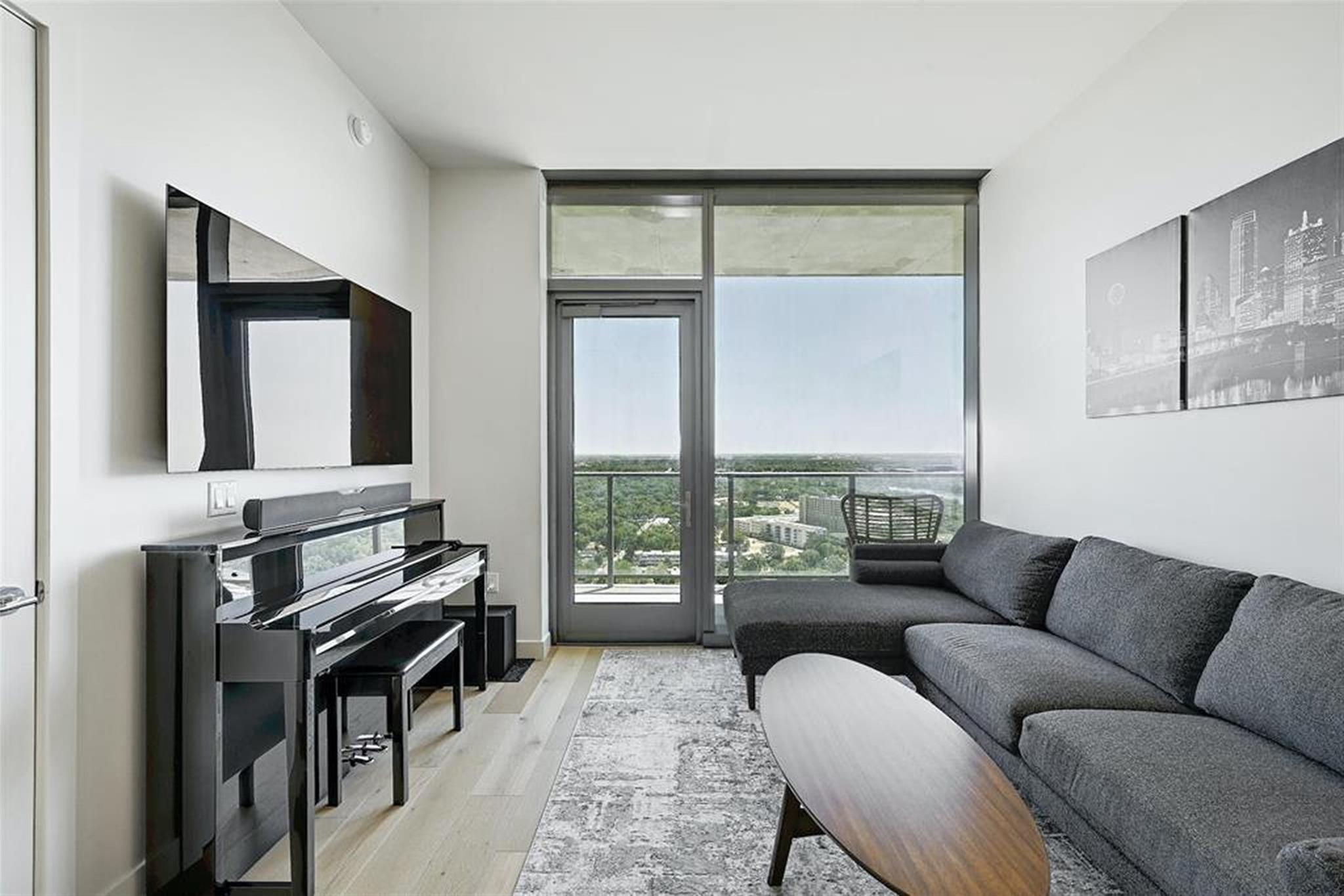 44 East Ave # 2708, Austin, TX 78701