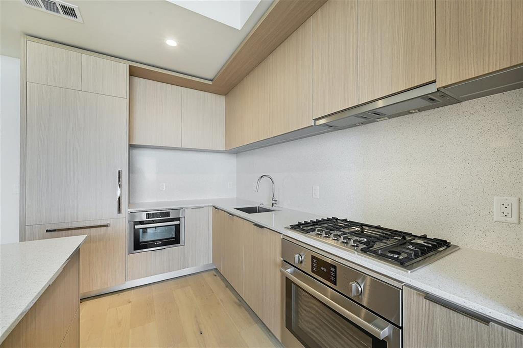 44 East Ave # 2708, Austin, TX 78701