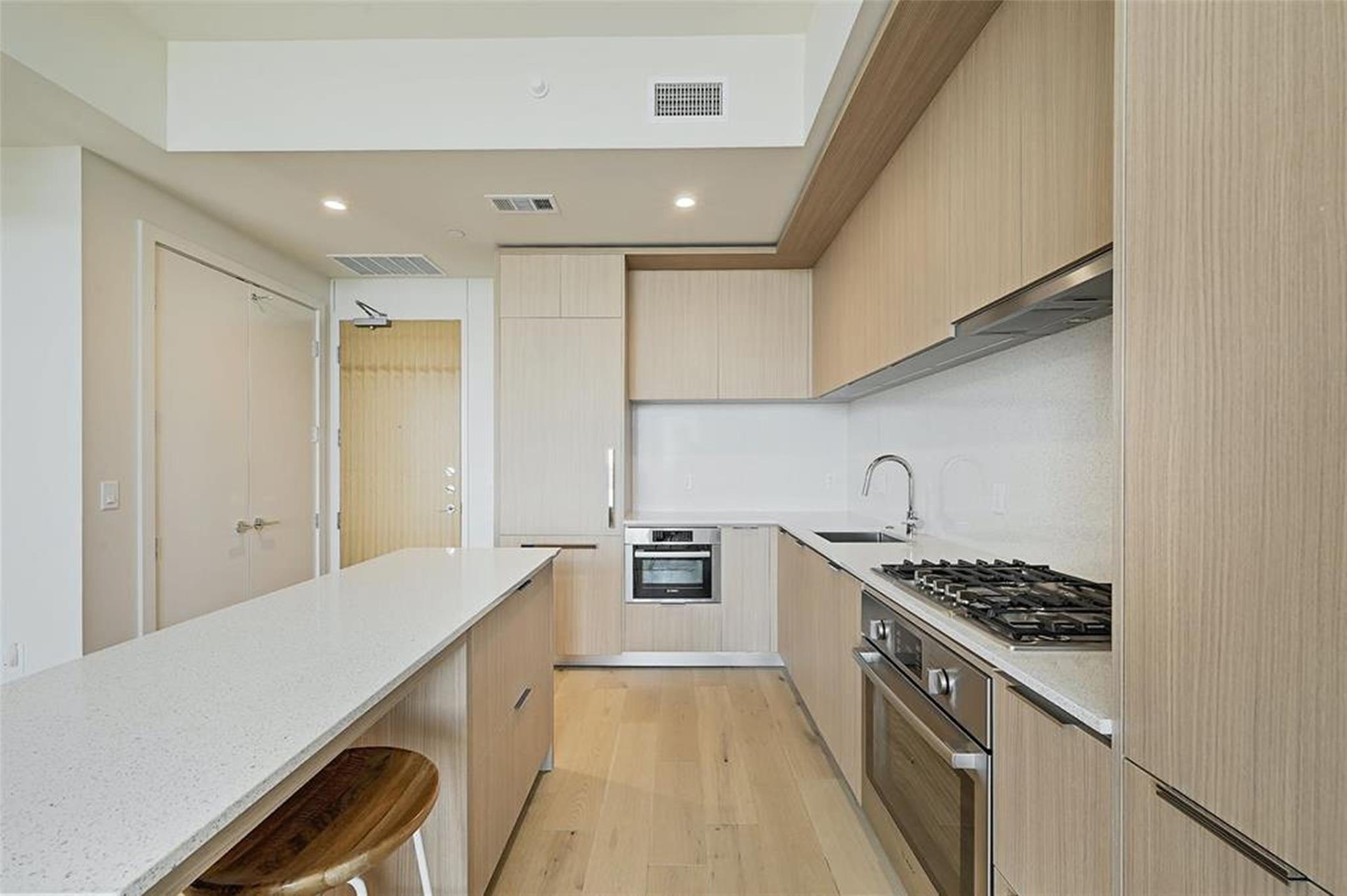 44 East Ave # 2708, Austin, TX 78701