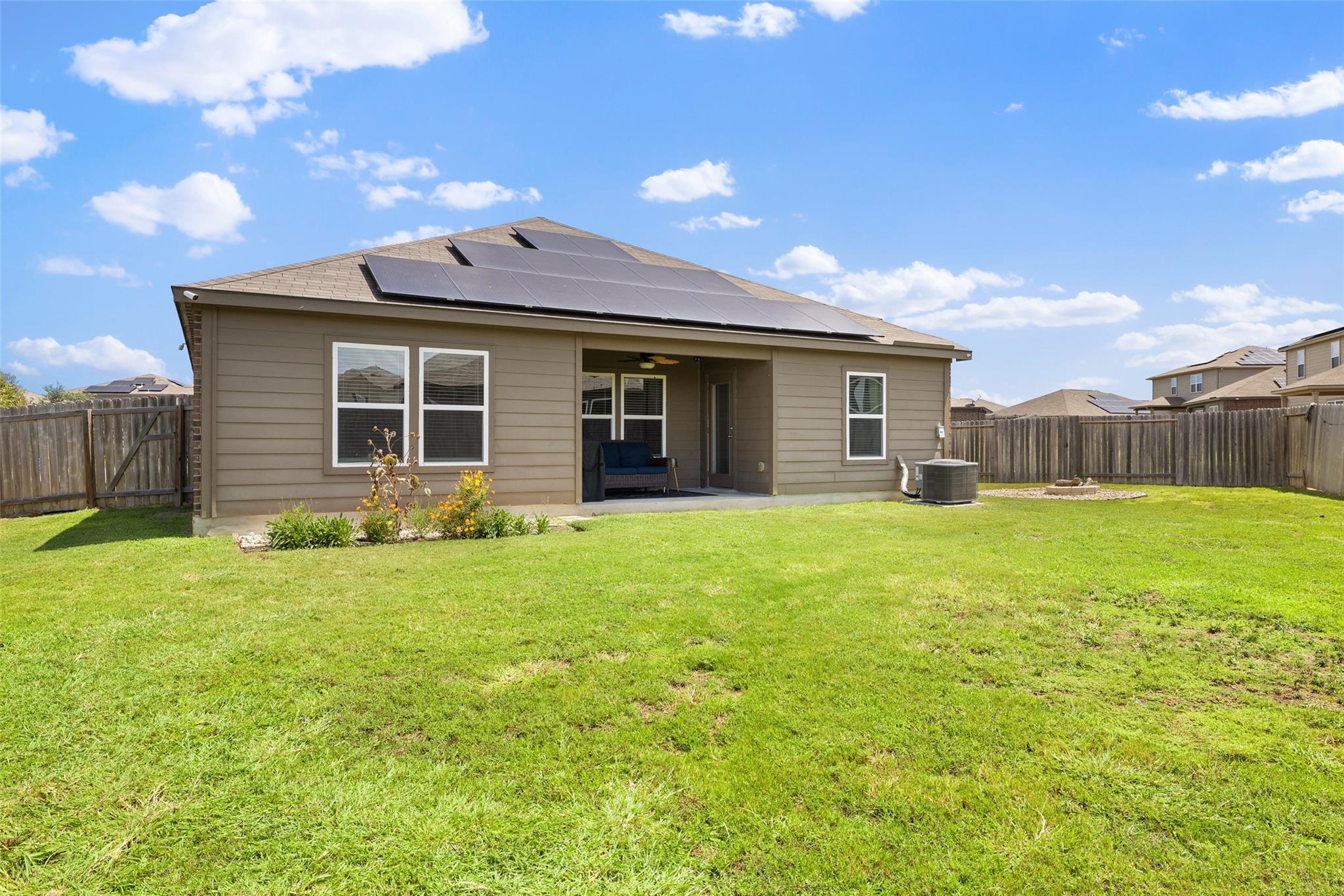 13701 Charles W Fairbanks Cv, Manor, TX 78653