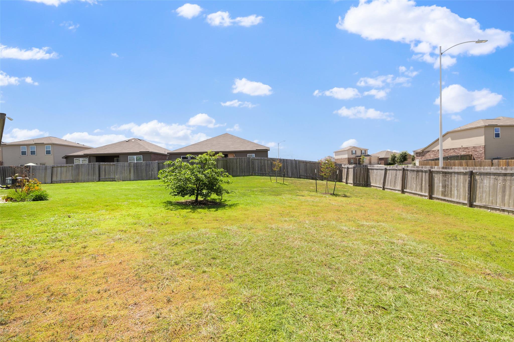13701 Charles W Fairbanks Cv, Manor, TX 78653