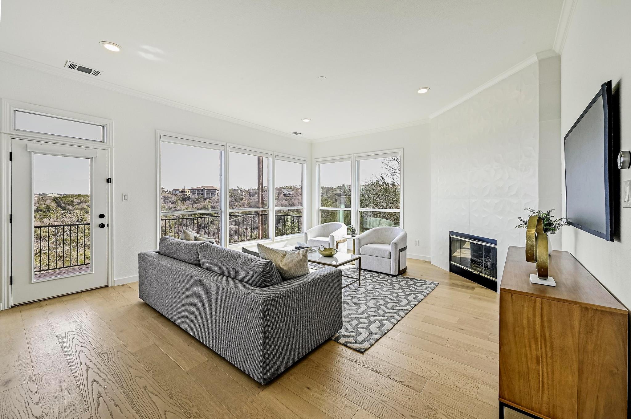 5000 Valburn Ct, Austin, TX 78731