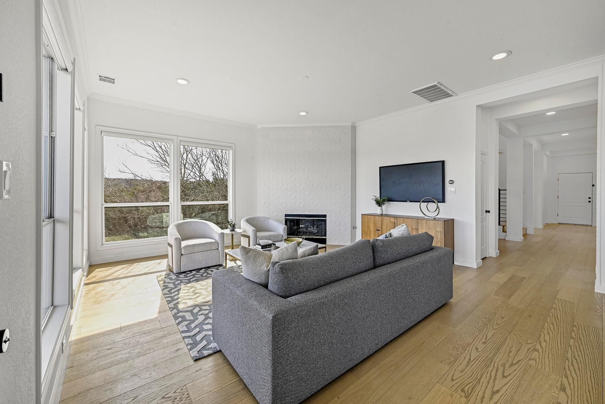 5000 Valburn Ct, Austin, TX 78731