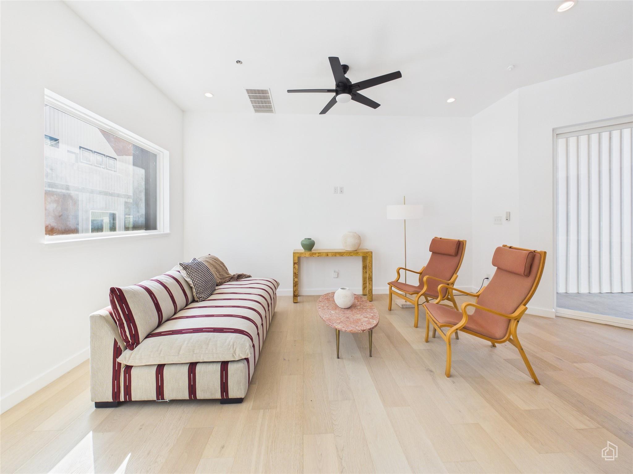 5912 Harold Ct # 105, Austin, TX 78721