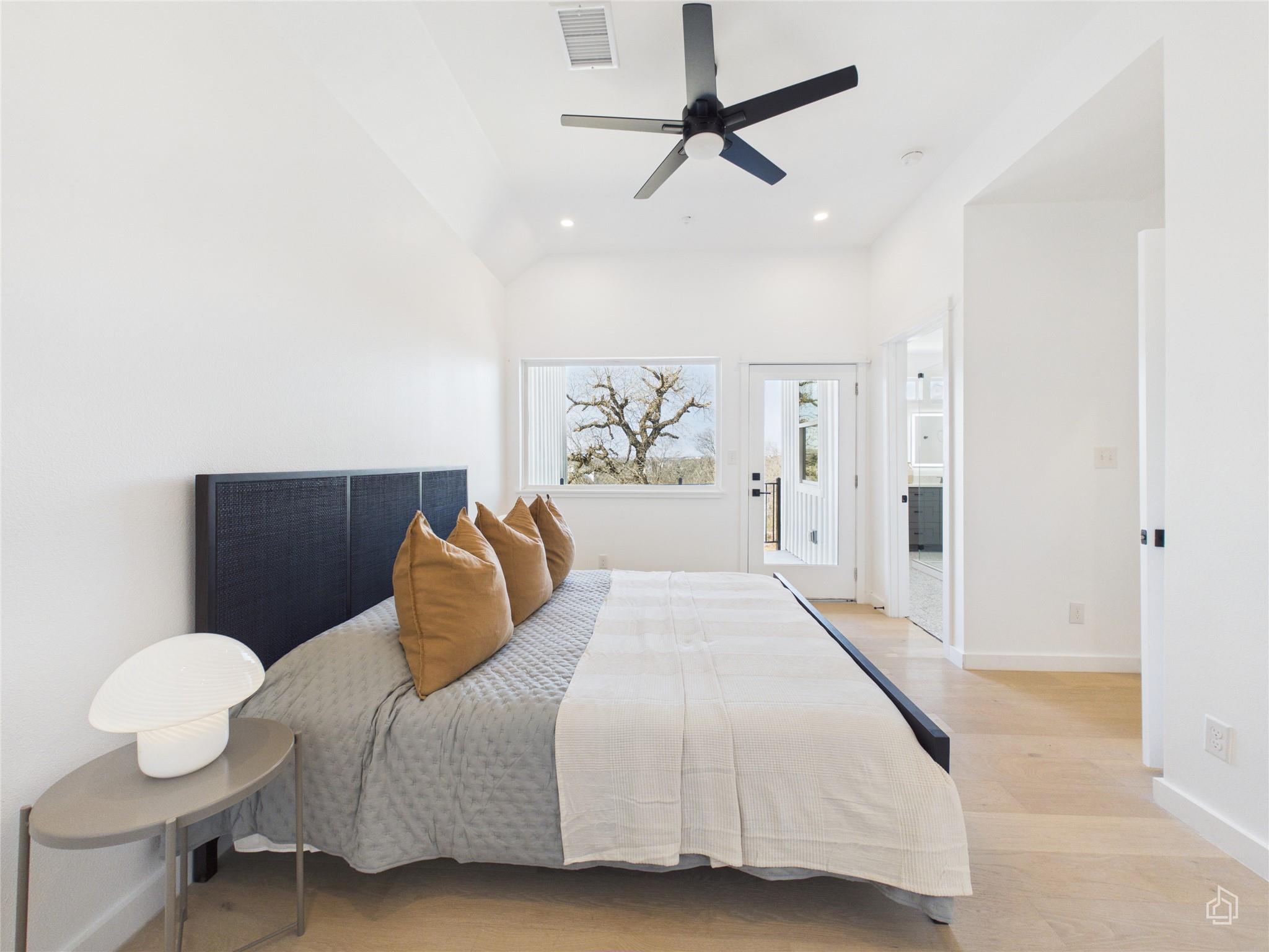 5912 Harold Ct # 105, Austin, TX 78721