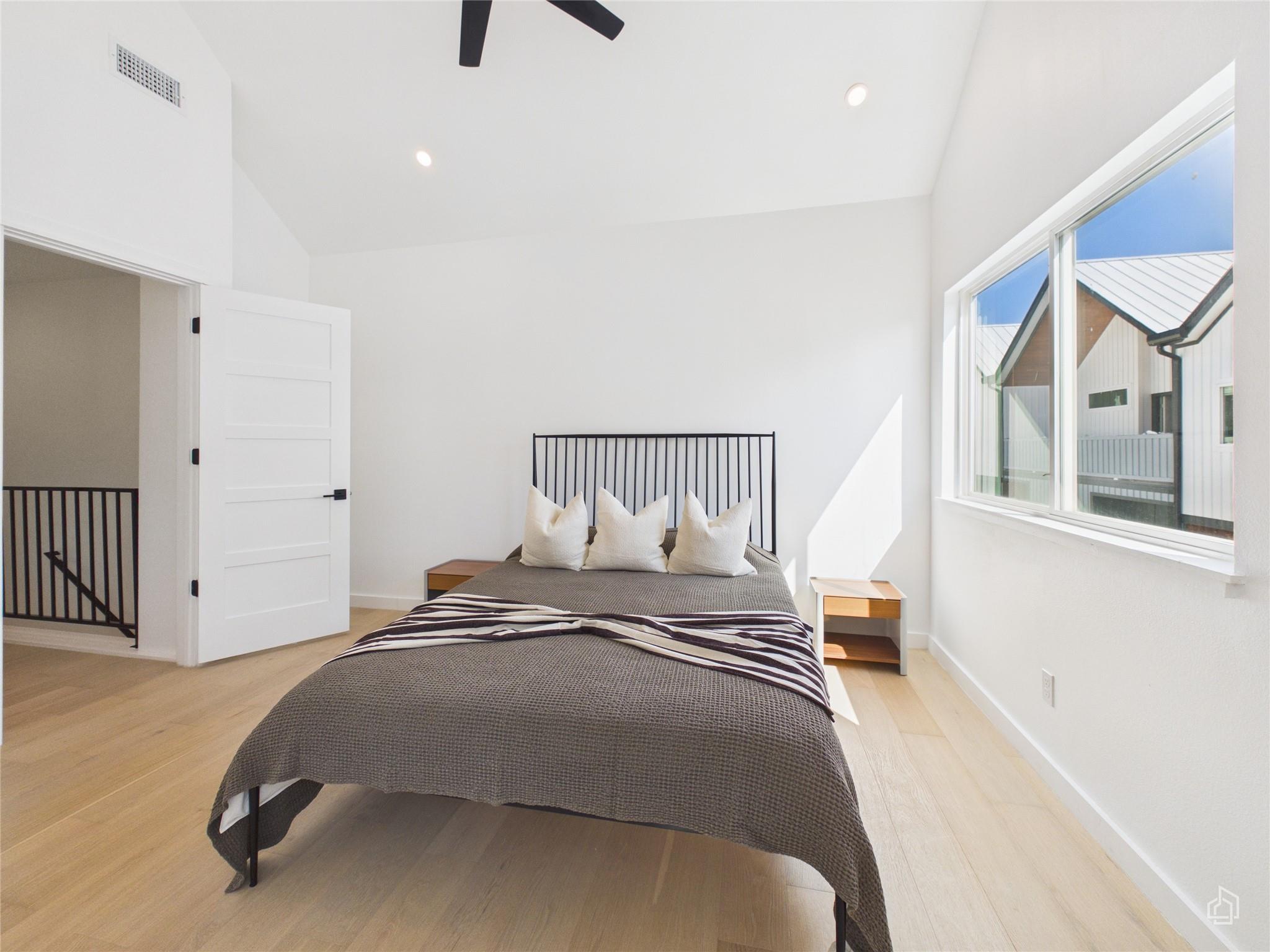 5912 Harold Ct # 105, Austin, TX 78721