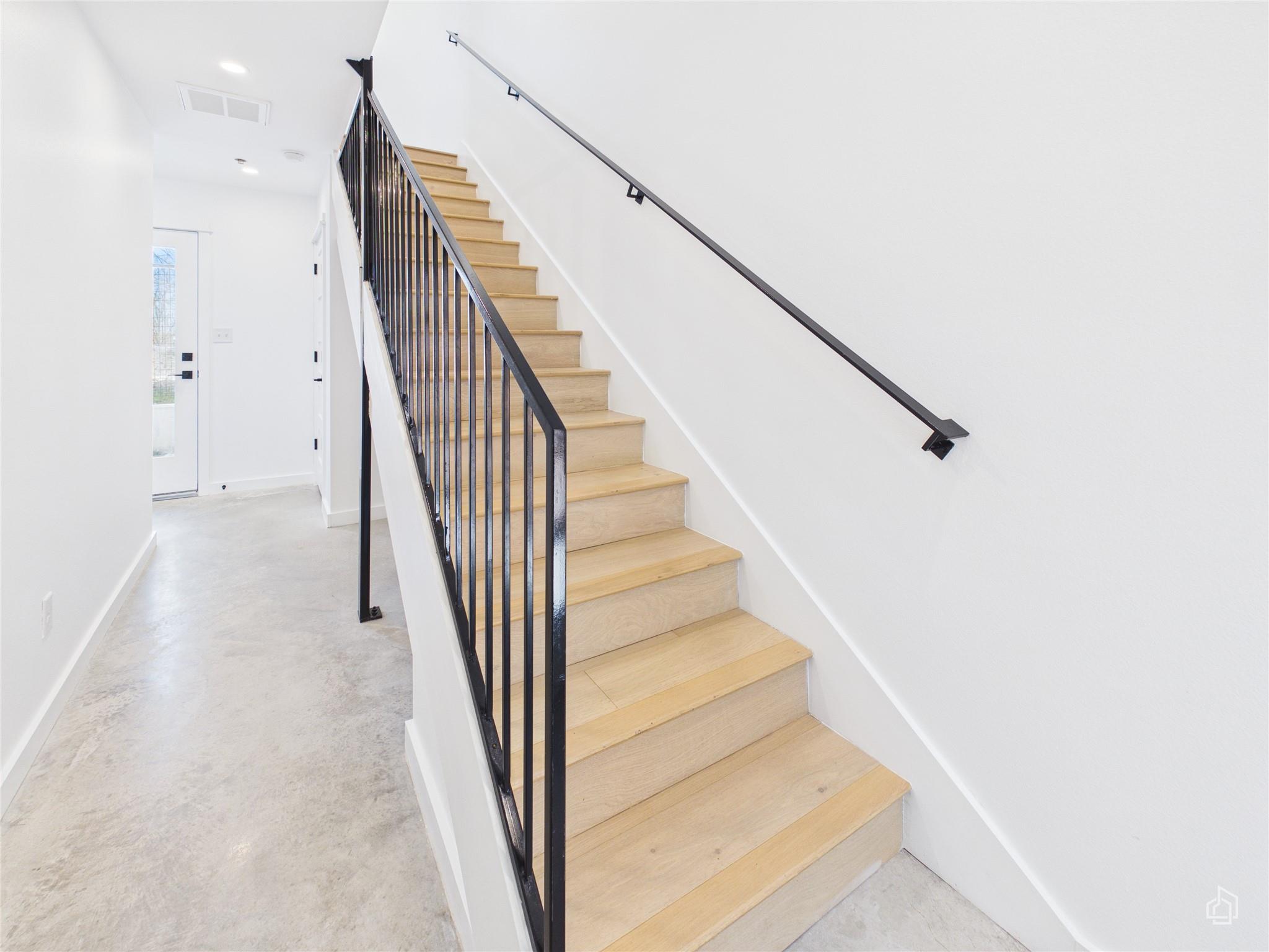 5912 Harold Ct # 105, Austin, TX 78721