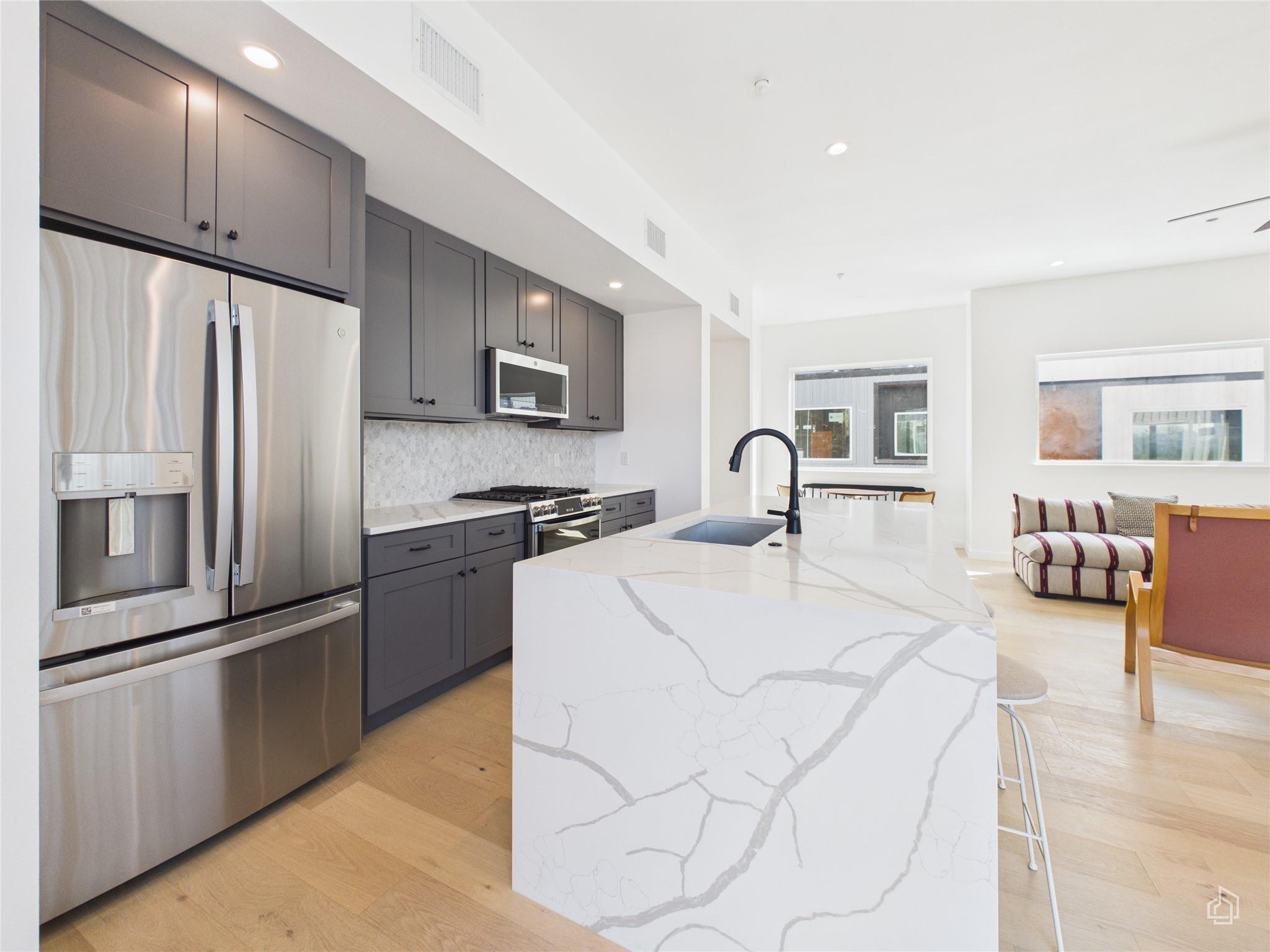 5912 Harold Ct # 105, Austin, TX 78721