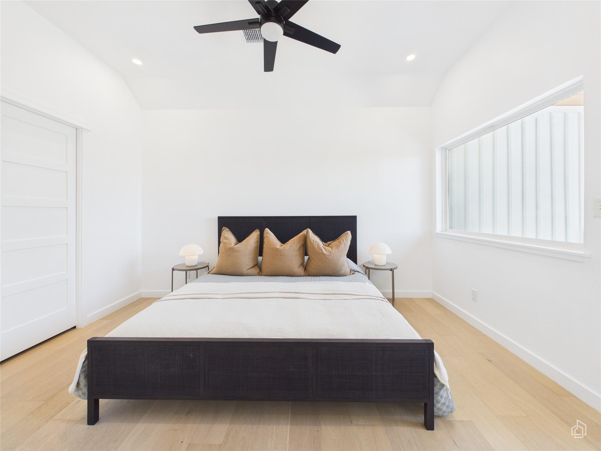 5912 Harold Ct # 105, Austin, TX 78721