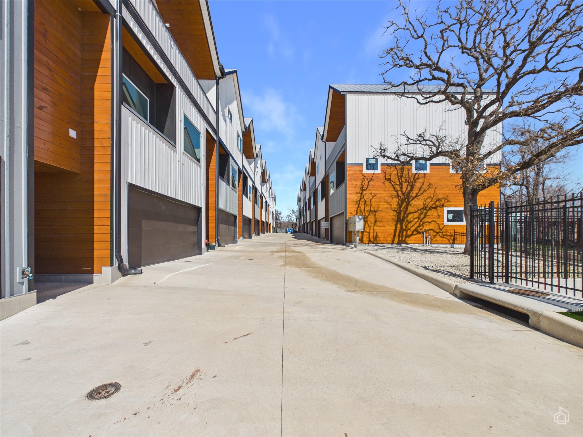 5912 Harold Ct # 105, Austin, TX 78721