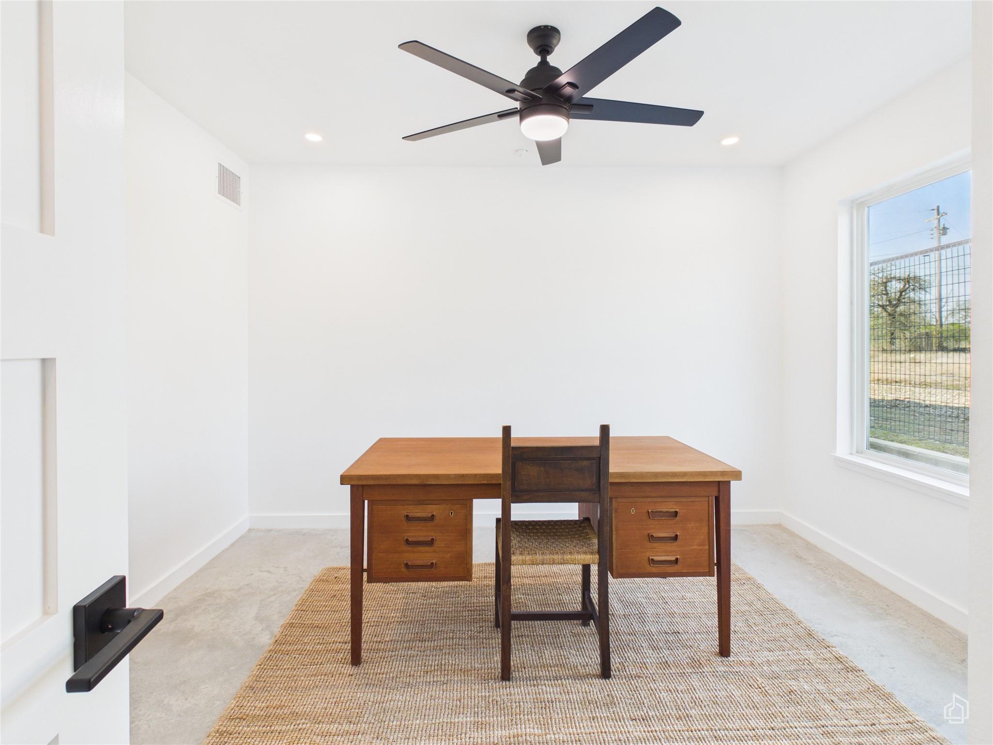 5912 Harold Ct # 105, Austin, TX 78721