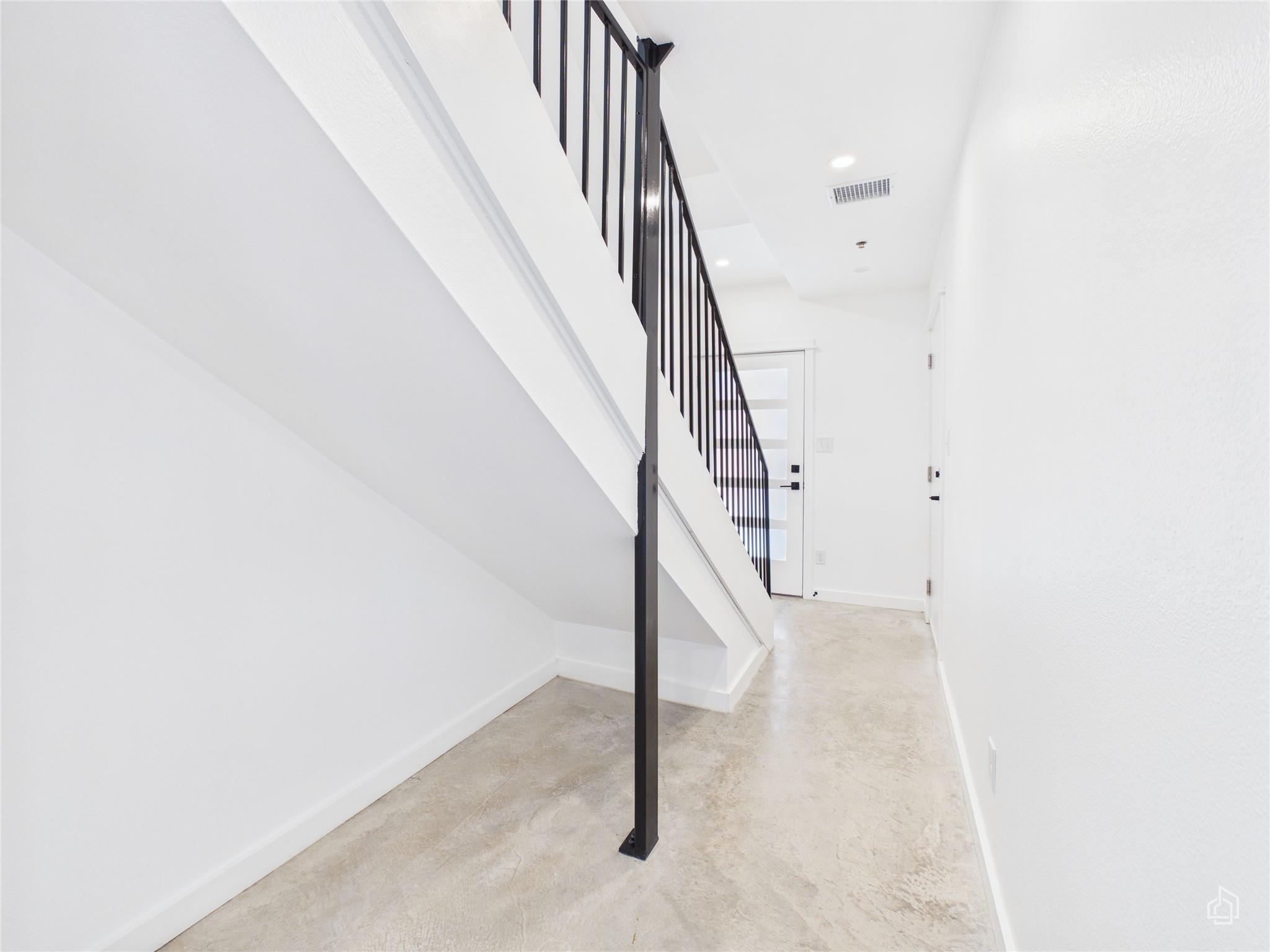 5912 Harold Ct # 105, Austin, TX 78721