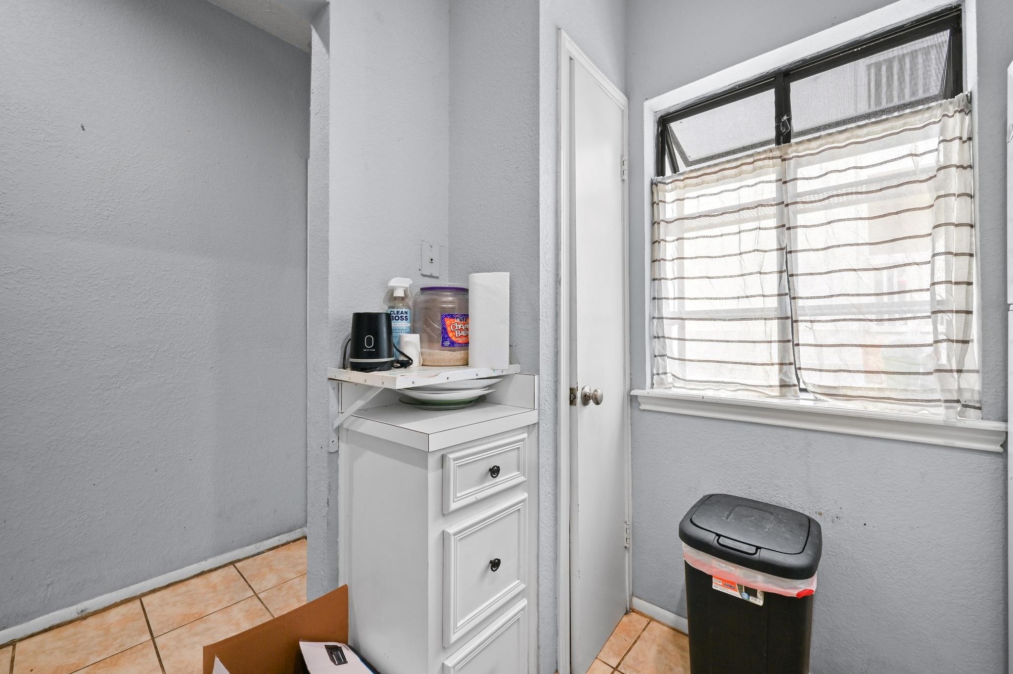 1013 Chestnut St # B1, San Marcos, TX 78666