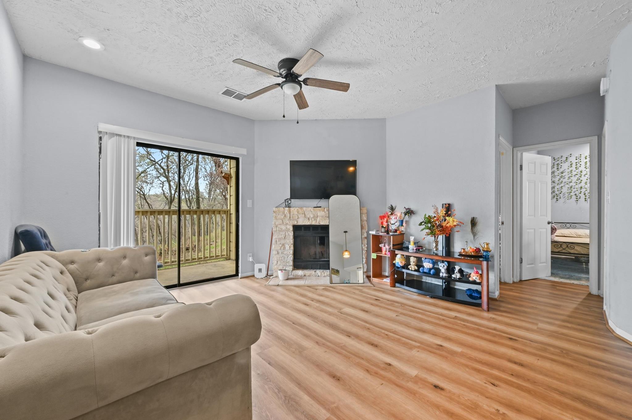 1013 Chestnut St # B1, San Marcos, TX 78666