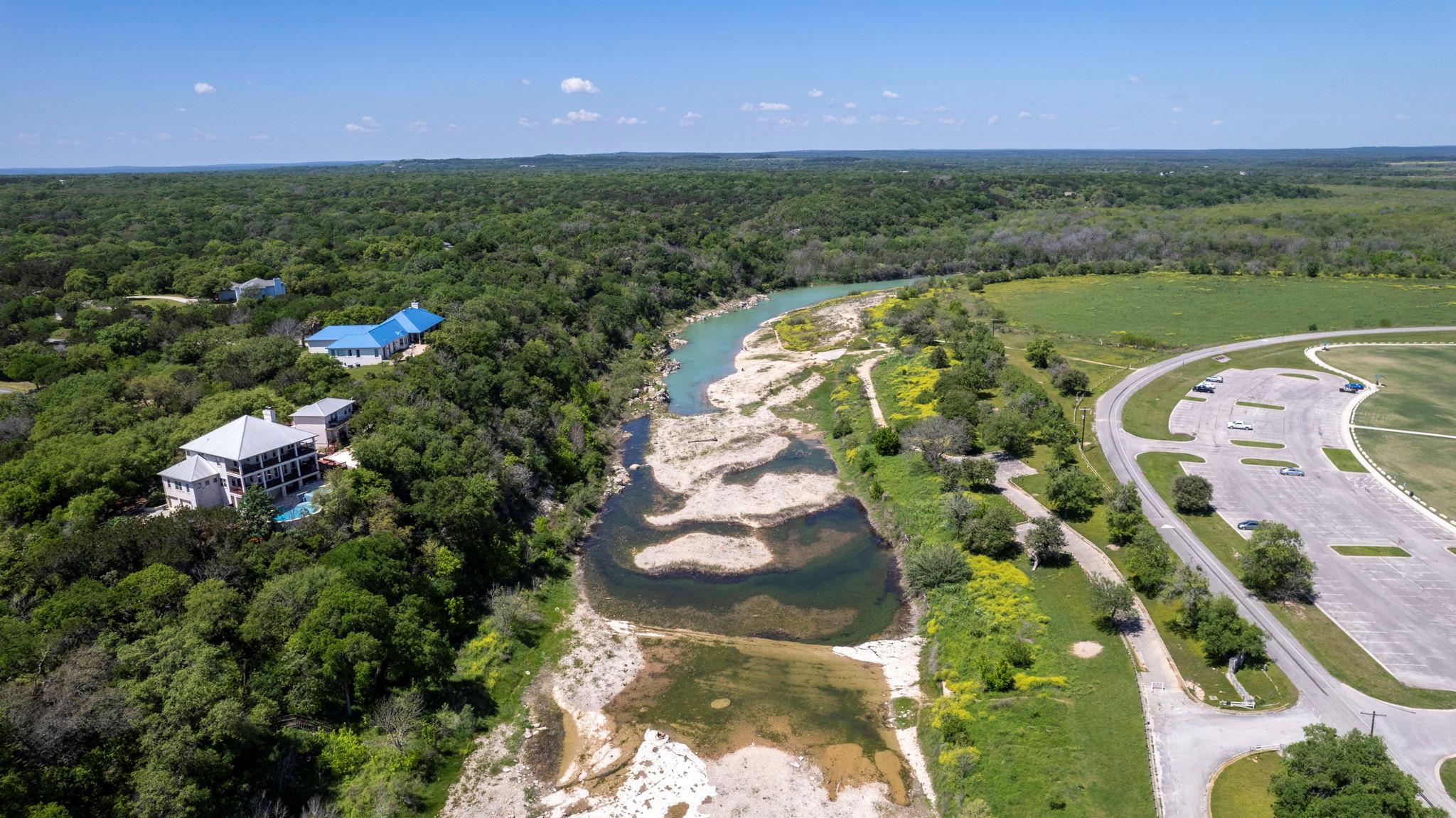 135 Wainscot Oak Way, San Marcos, TX 78666