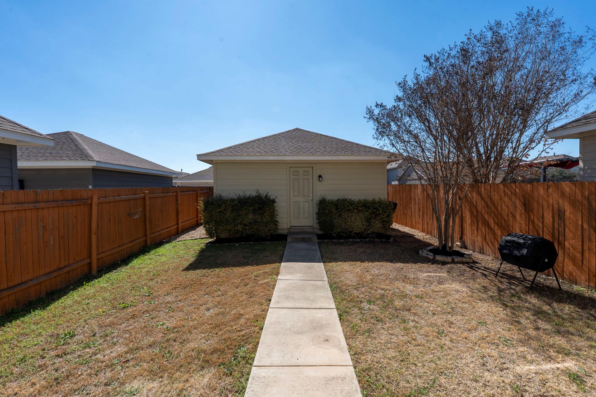 135 Wainscot Oak Way, San Marcos, TX 78666