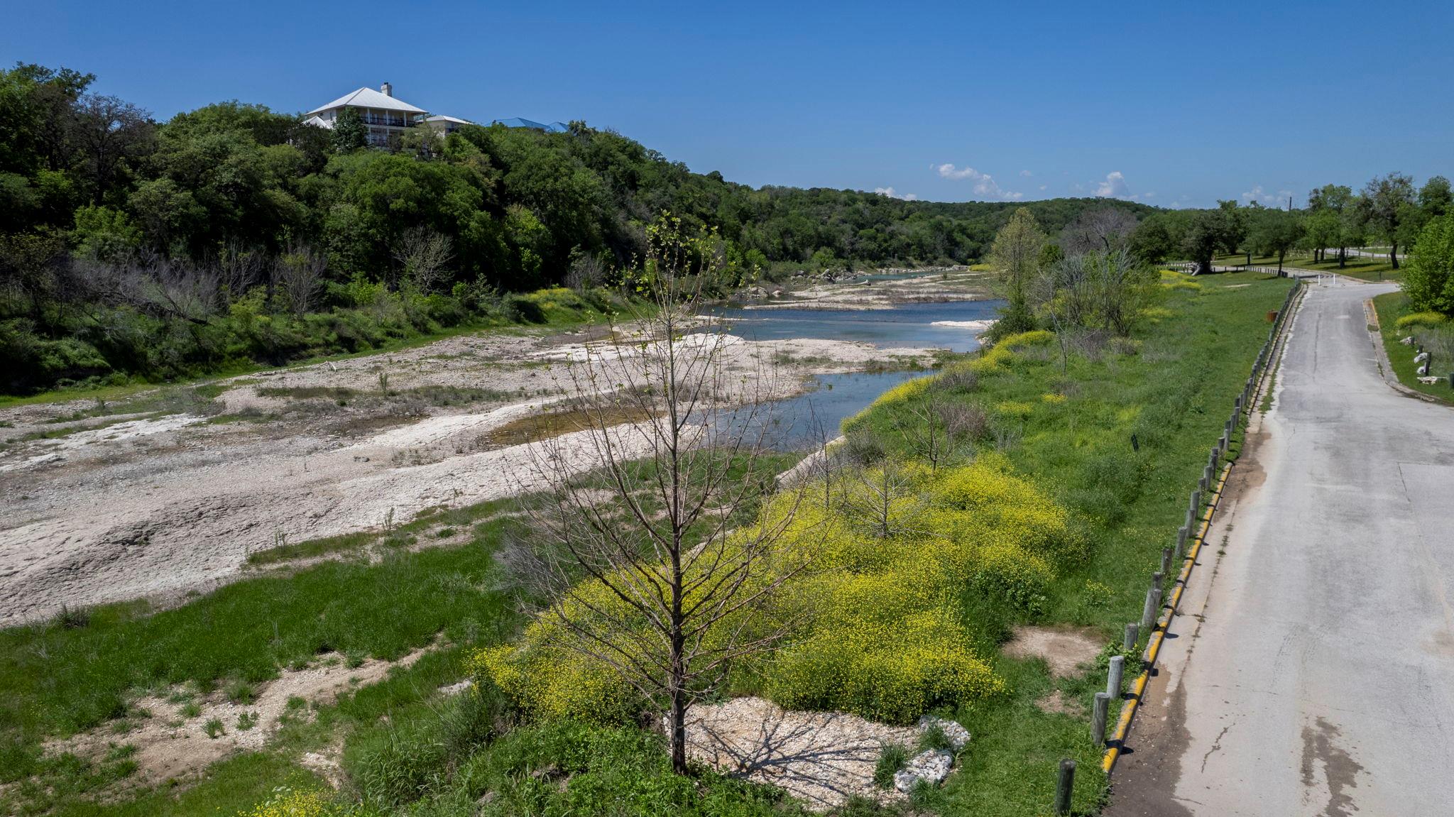 135 Wainscot Oak Way, San Marcos, TX 78666