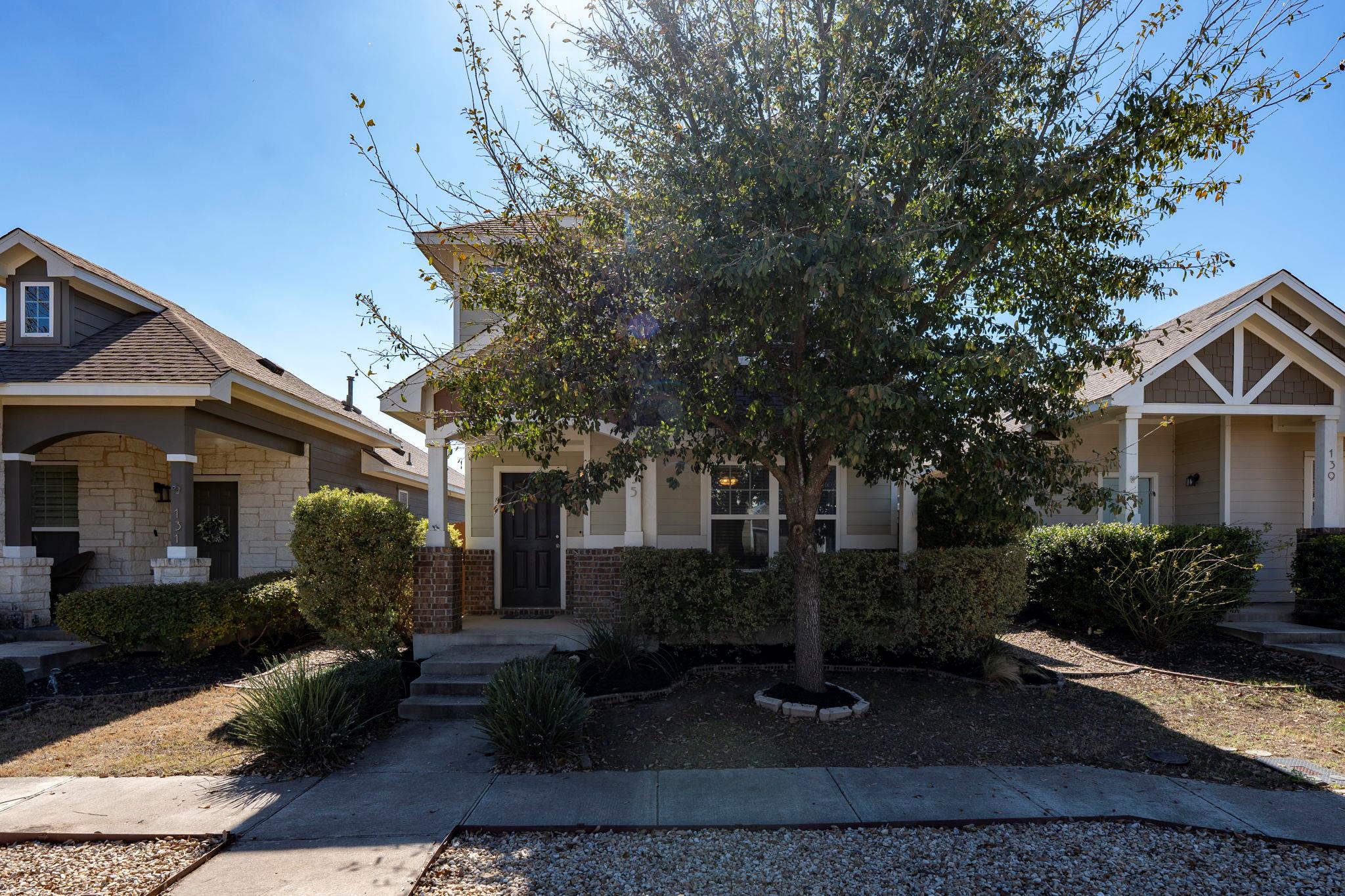 135 Wainscot Oak Way, San Marcos, TX 78666