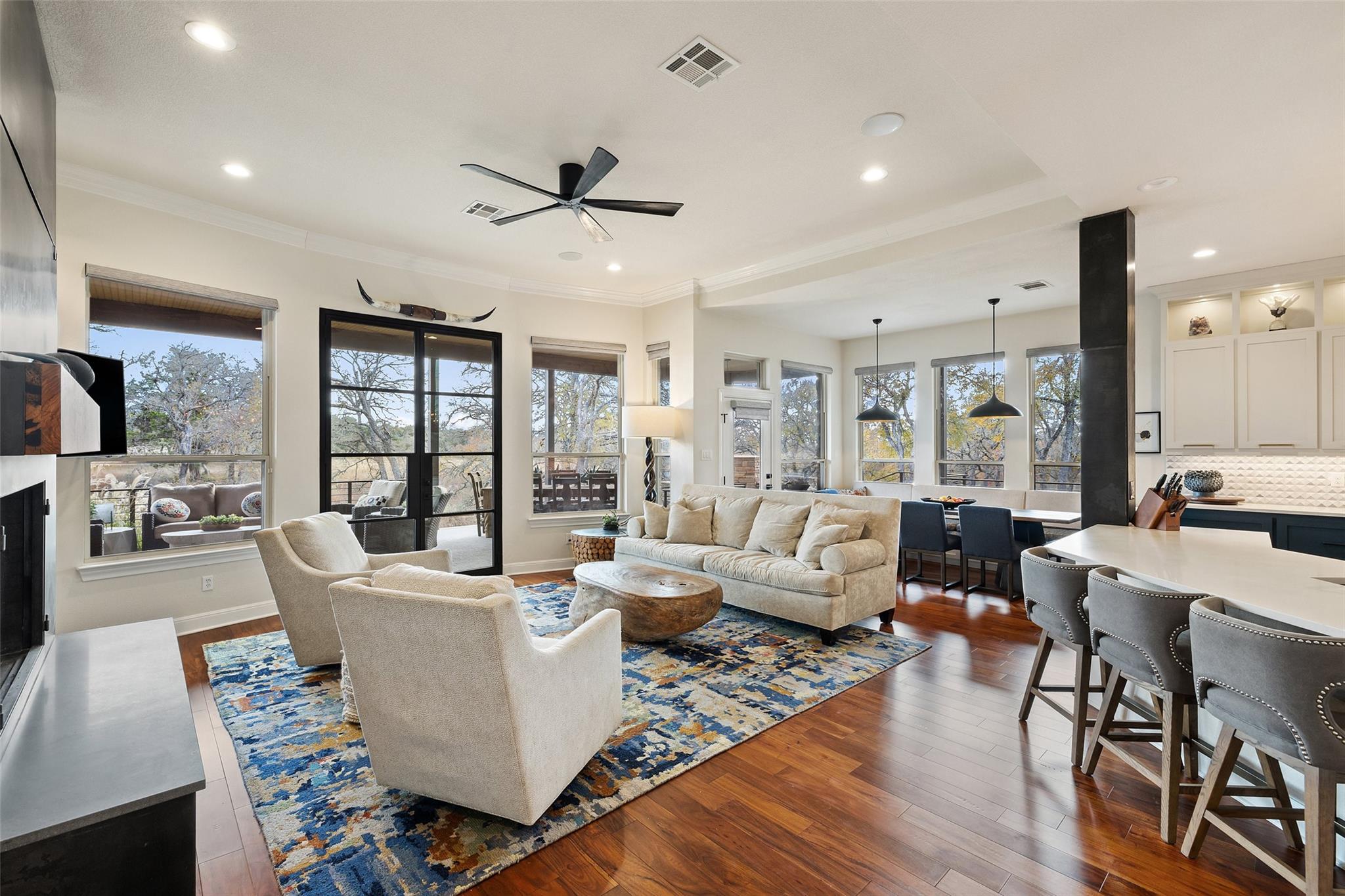 751 Prochnow Rd, Dripping Springs, TX 78620