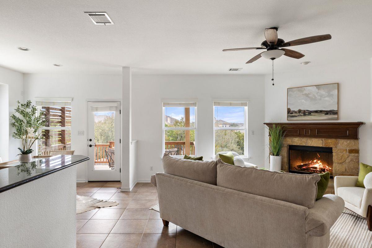 407 Stone View Trl, Austin, TX 78737