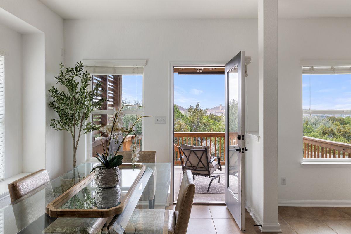 407 Stone View Trl, Austin, TX 78737