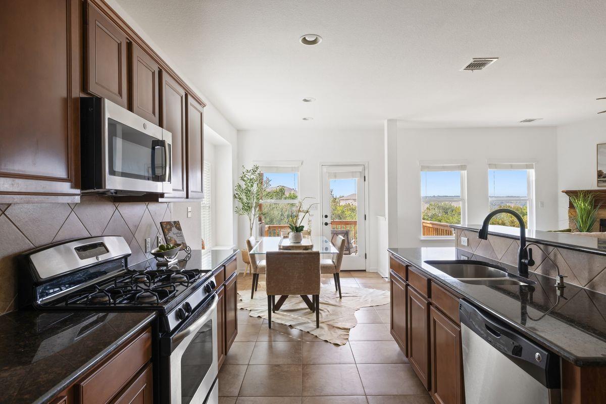 407 Stone View Trl, Austin, TX 78737