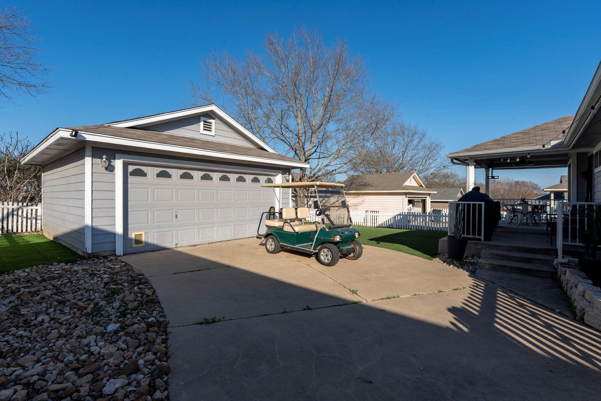 175 Wetzel, Kyle, TX 78640