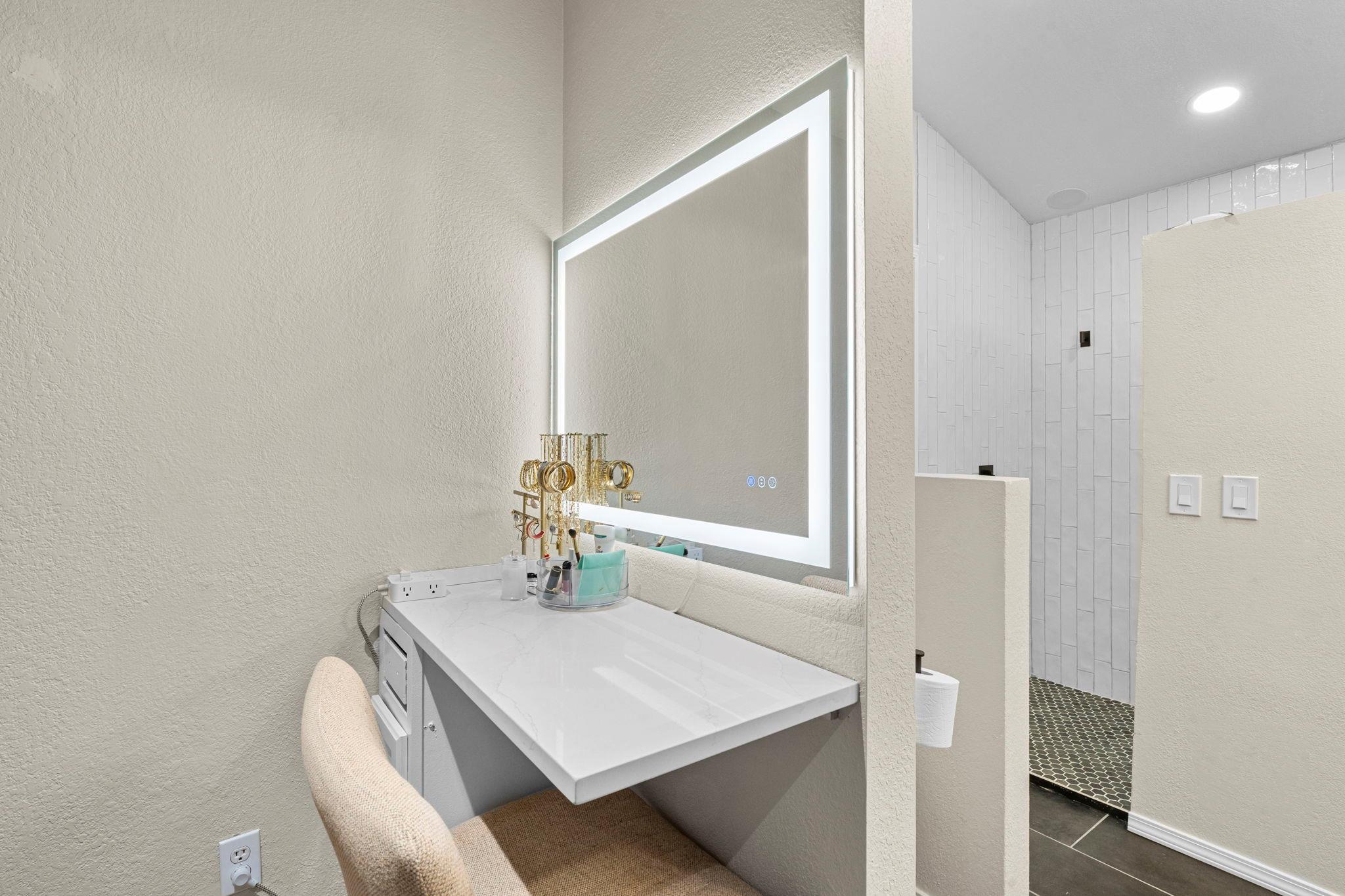 175 Wetzel, Kyle, TX 78640