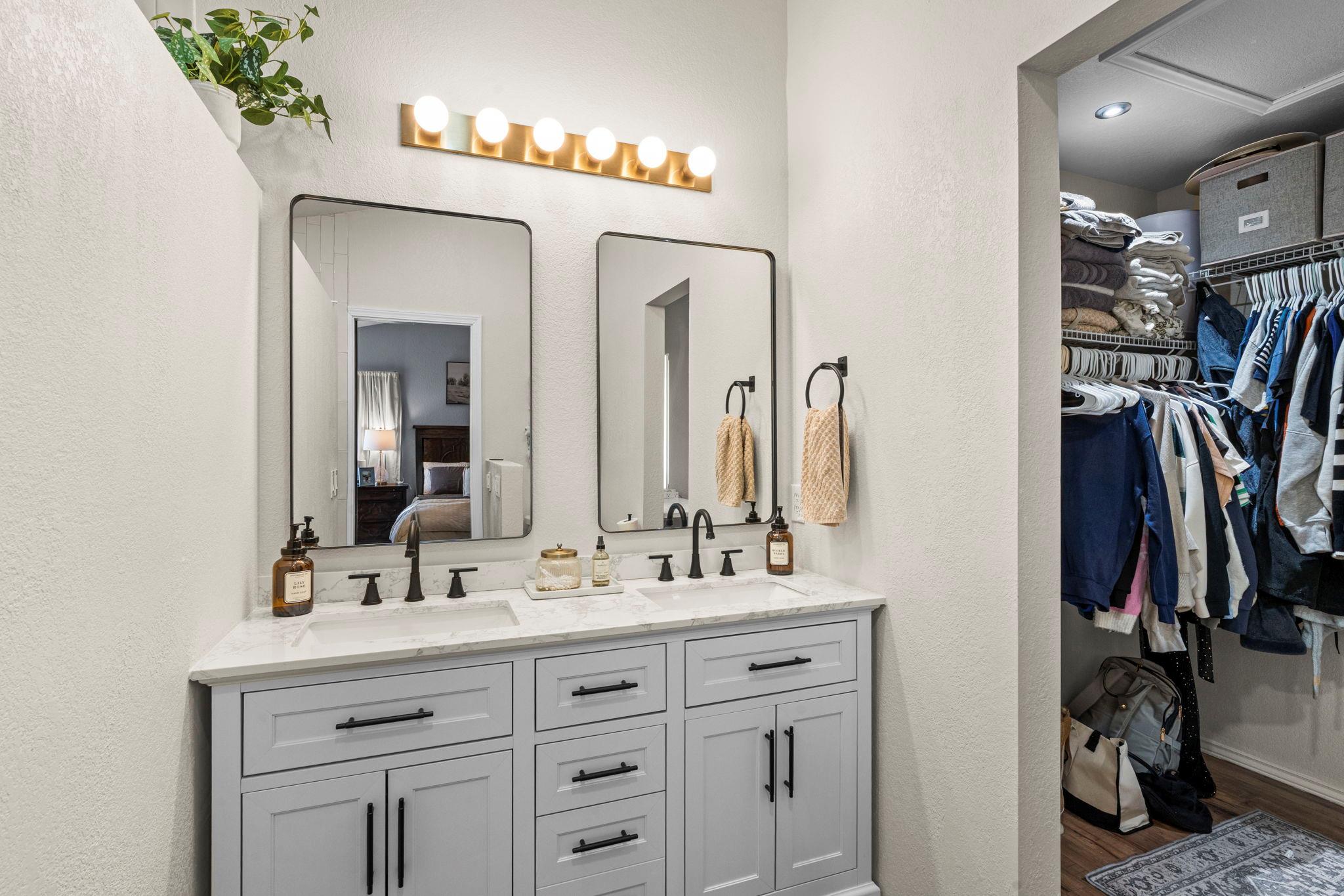 175 Wetzel, Kyle, TX 78640