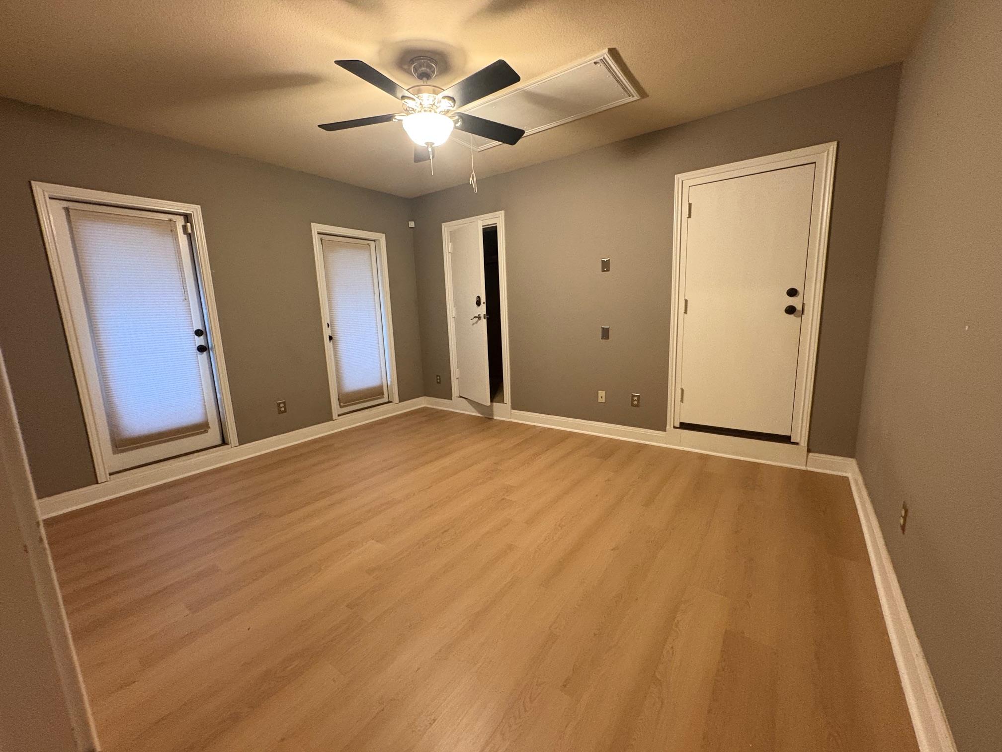 106 S Mays St # 300, Round Rock, TX 78664