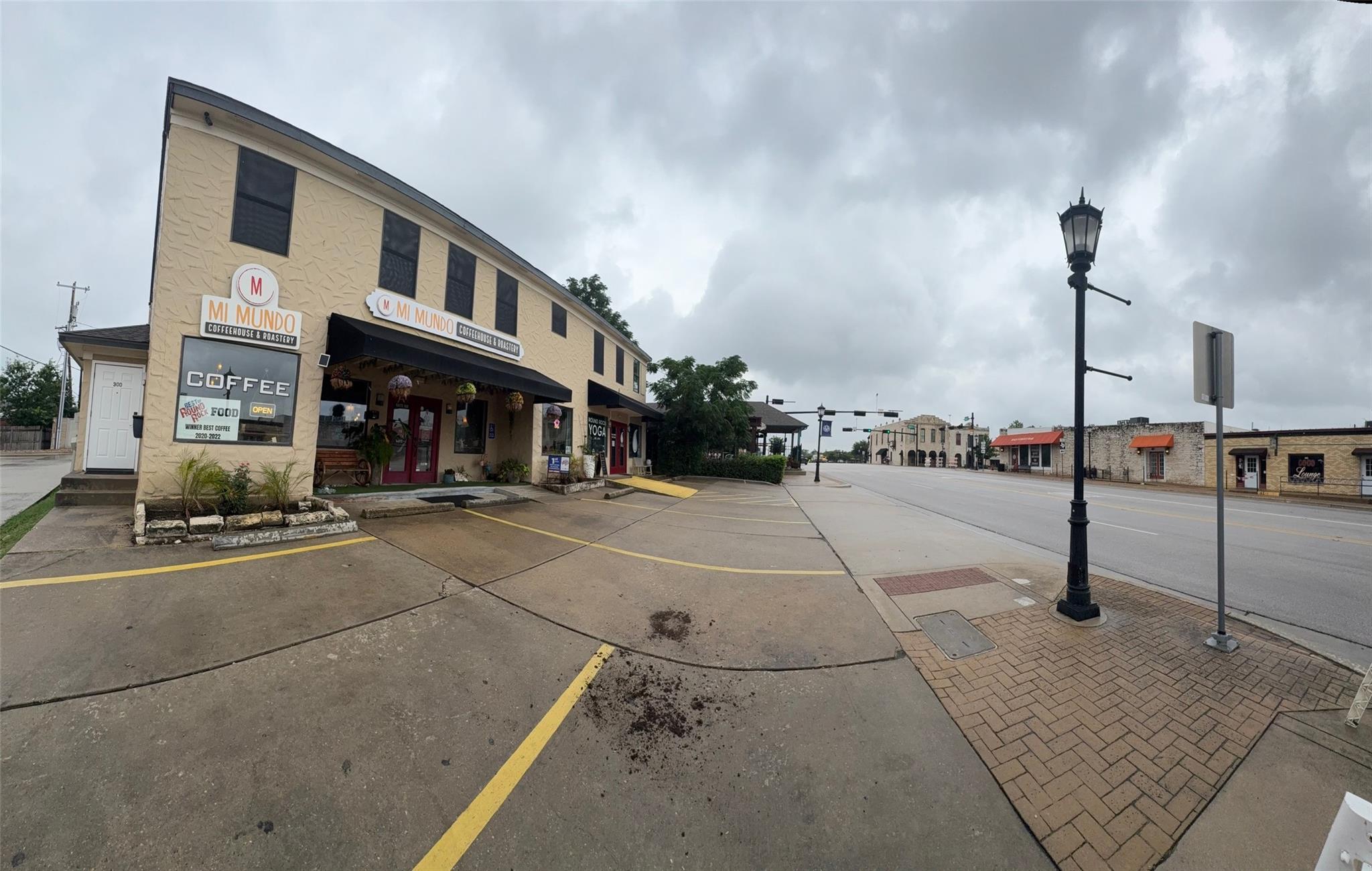 106 S Mays St # 300, Round Rock, TX 78664