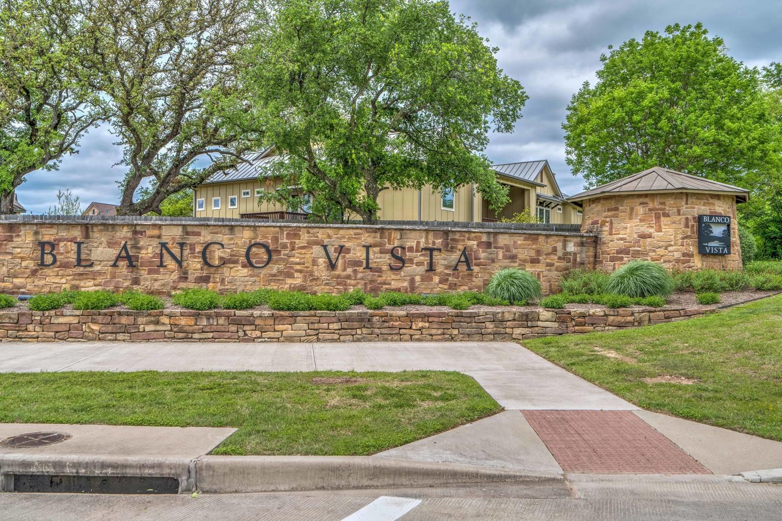 737 Blue Oak Blvd, San Marcos, TX 78666