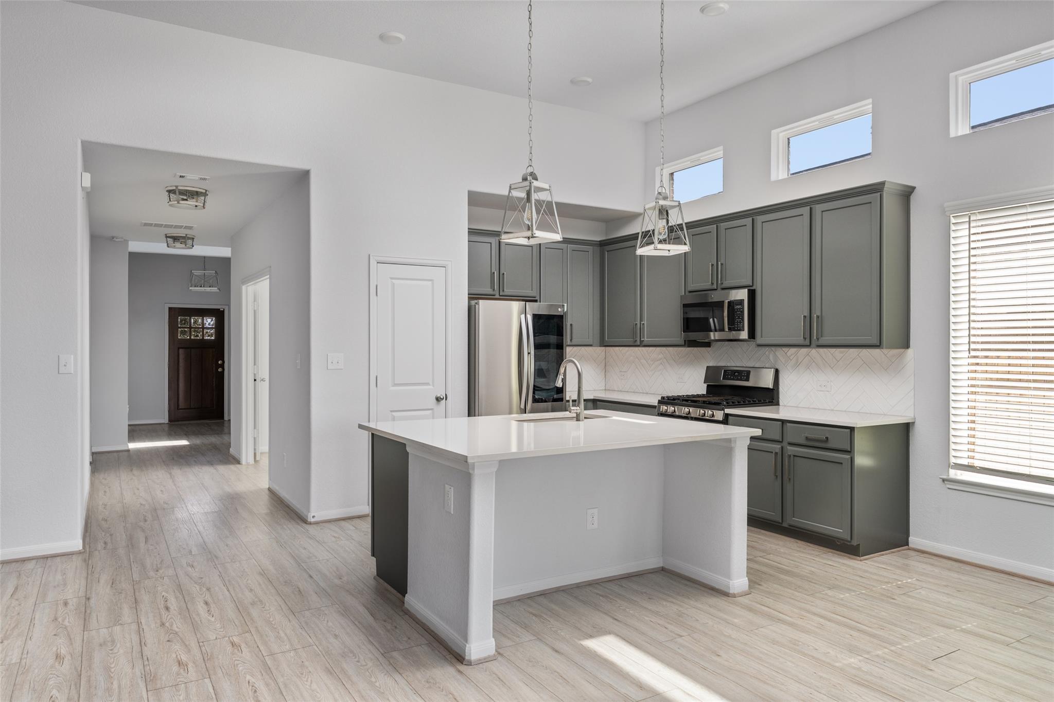 737 Blue Oak Blvd, San Marcos, TX 78666