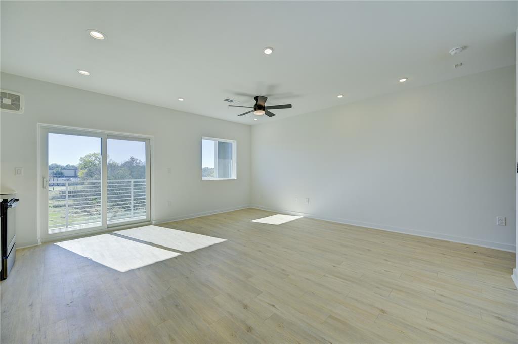 100 W Mockingbird Ln # 403, Austin, TX 78745