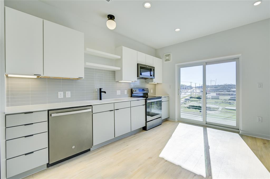 100 W Mockingbird Ln # 403, Austin, TX 78745