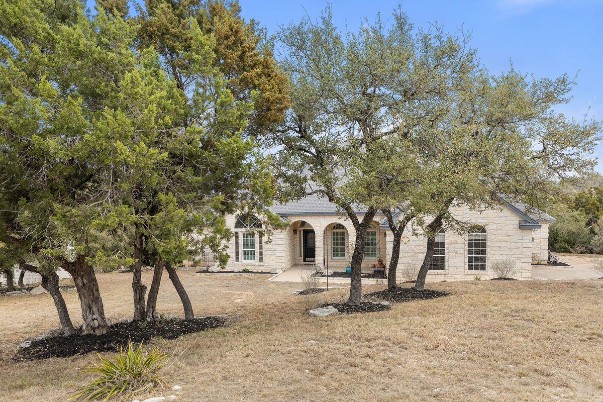 1015 Sunset Canyon Dr N, Dripping Springs, TX 78620