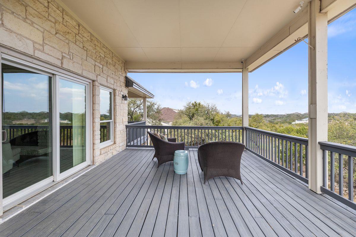 1015 Sunset Canyon Dr N, Dripping Springs, TX 78620