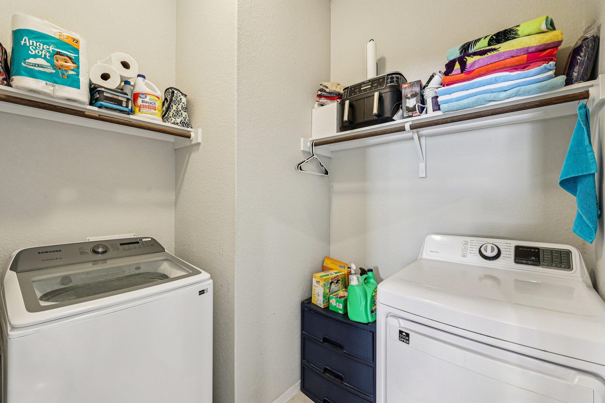 111 Insider Loop, Elgin, TX 78621