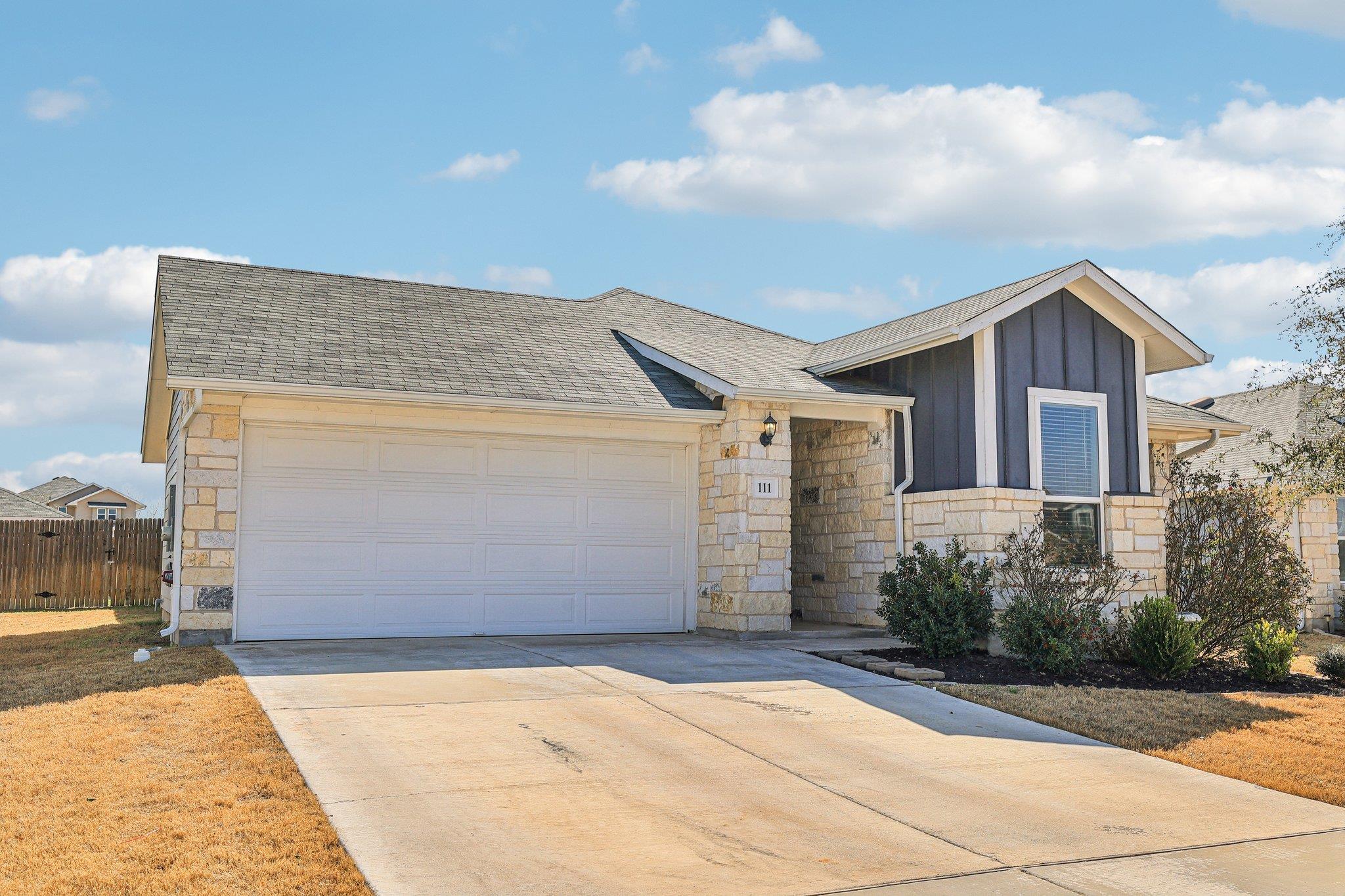 111 Insider Loop, Elgin, TX 78621