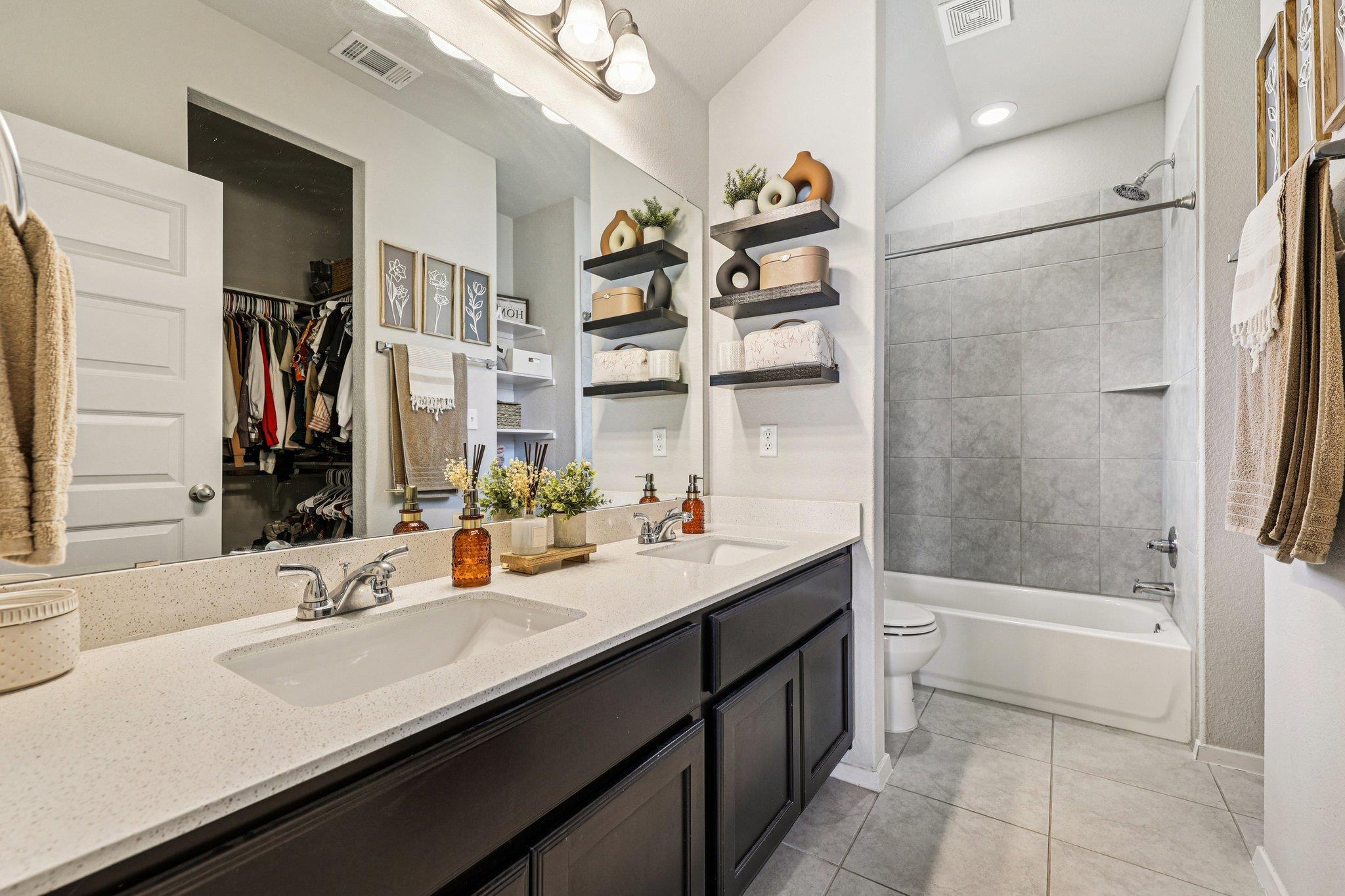 111 Insider Loop, Elgin, TX 78621