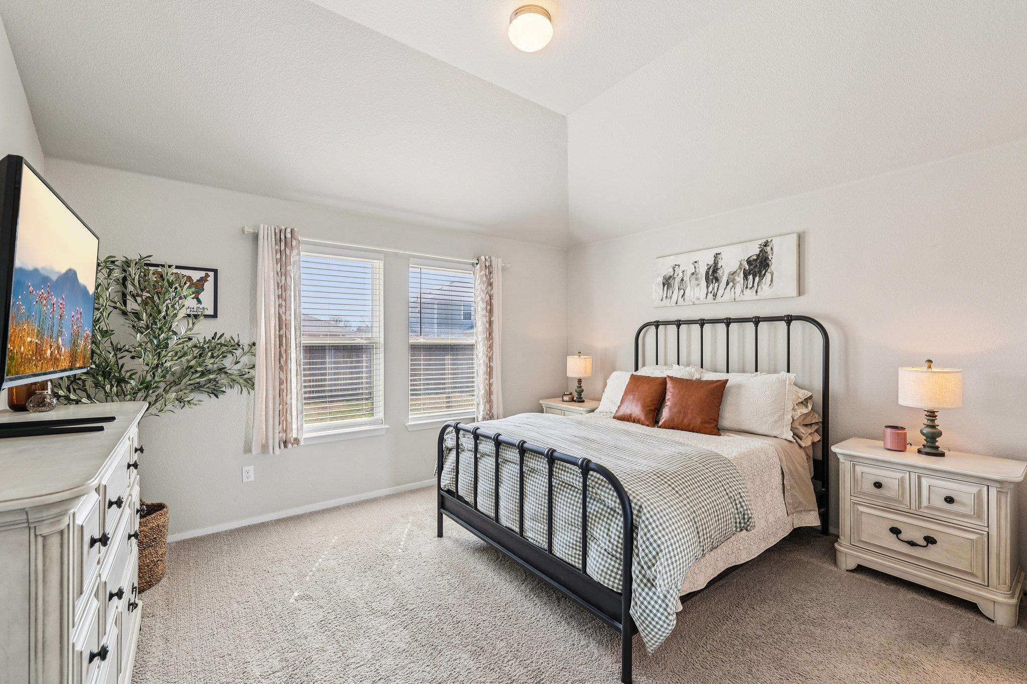 111 Insider Loop, Elgin, TX 78621