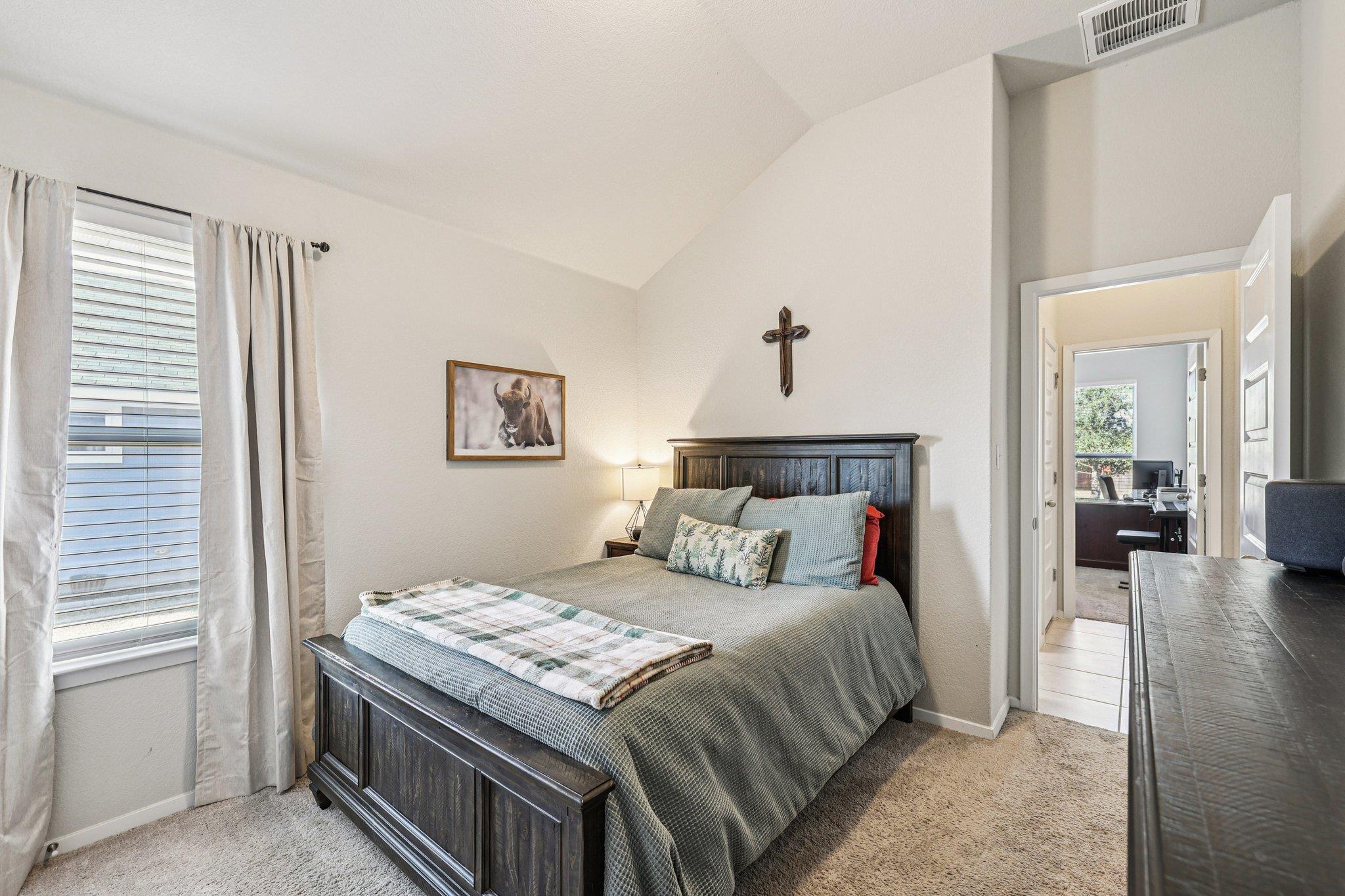 111 Insider Loop, Elgin, TX 78621