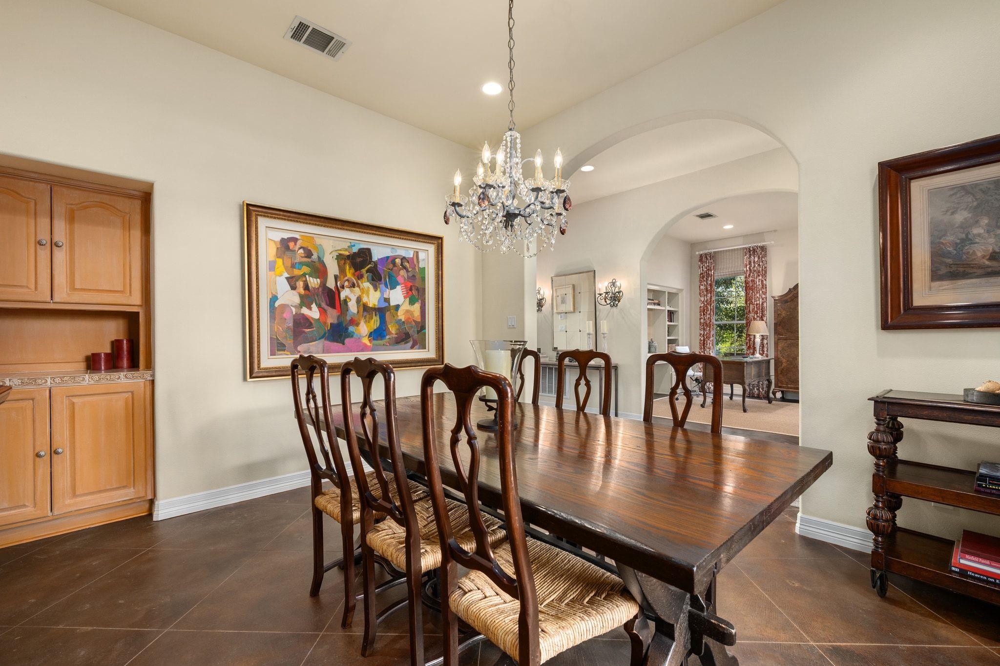 1305 Constant Springs Dr, Austin, TX 78746