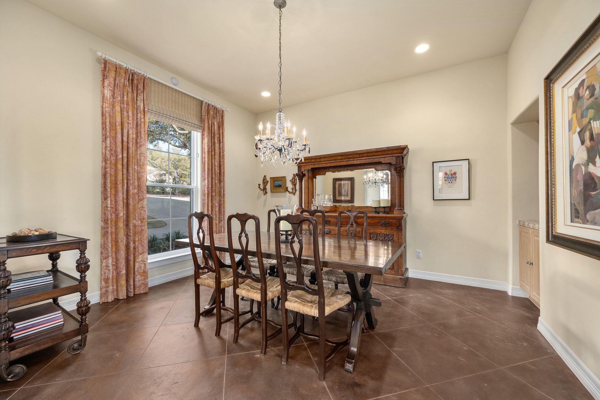 1305 Constant Springs Dr, Austin, TX 78746