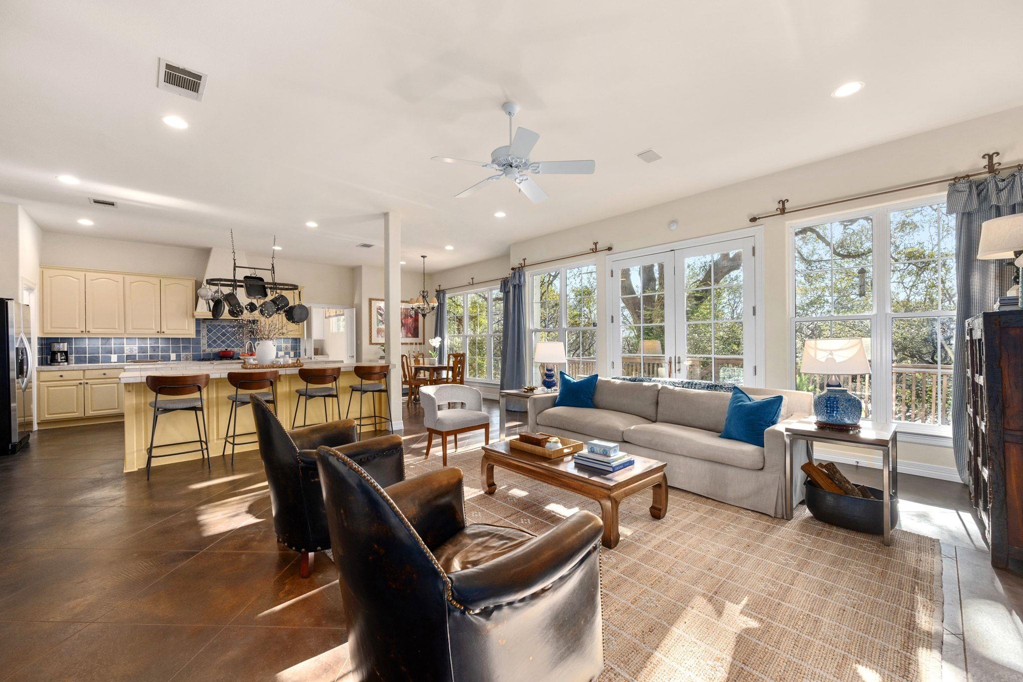 1305 Constant Springs Dr, Austin, TX 78746