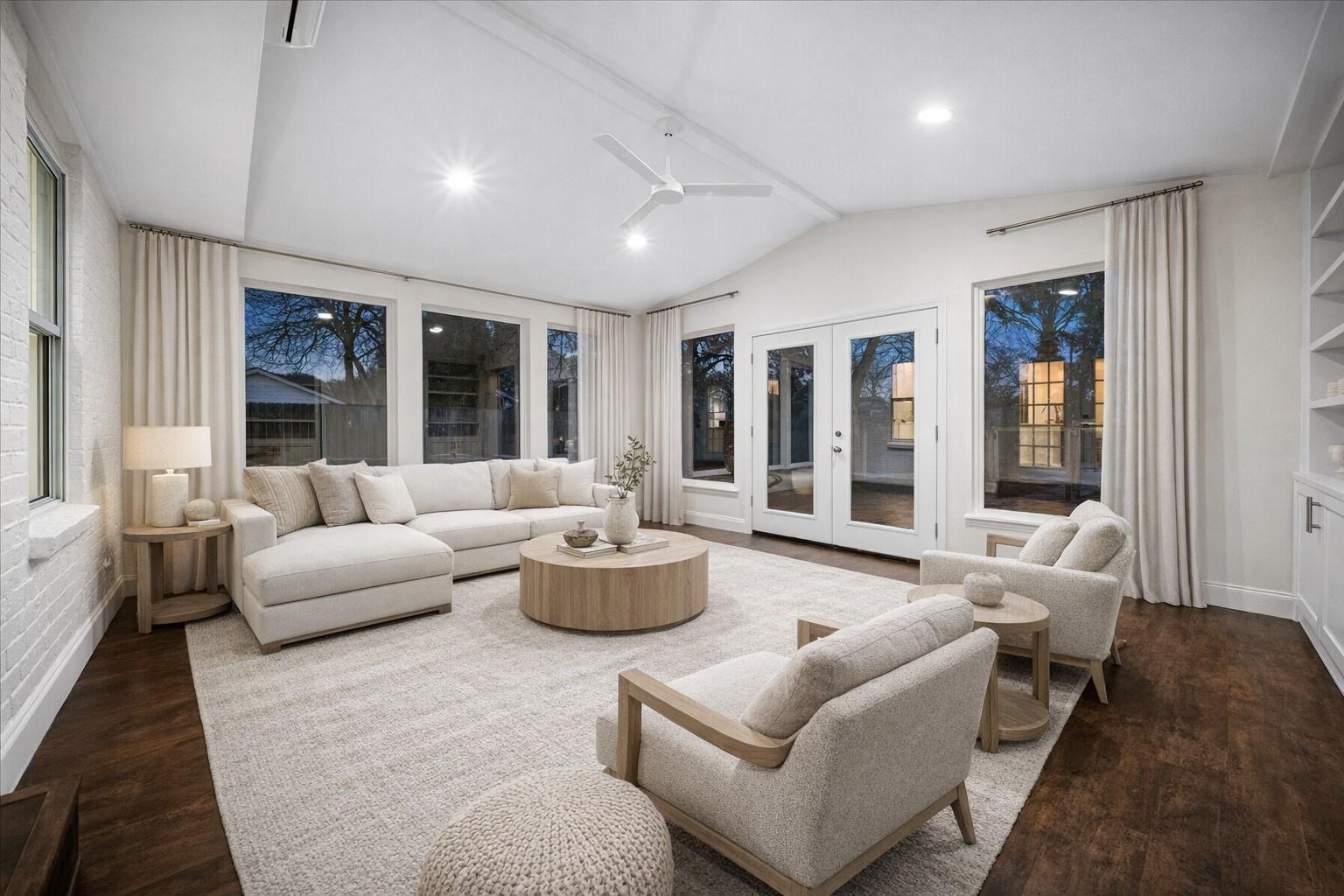 5305 Fairmont Cir, Austin, TX 78745